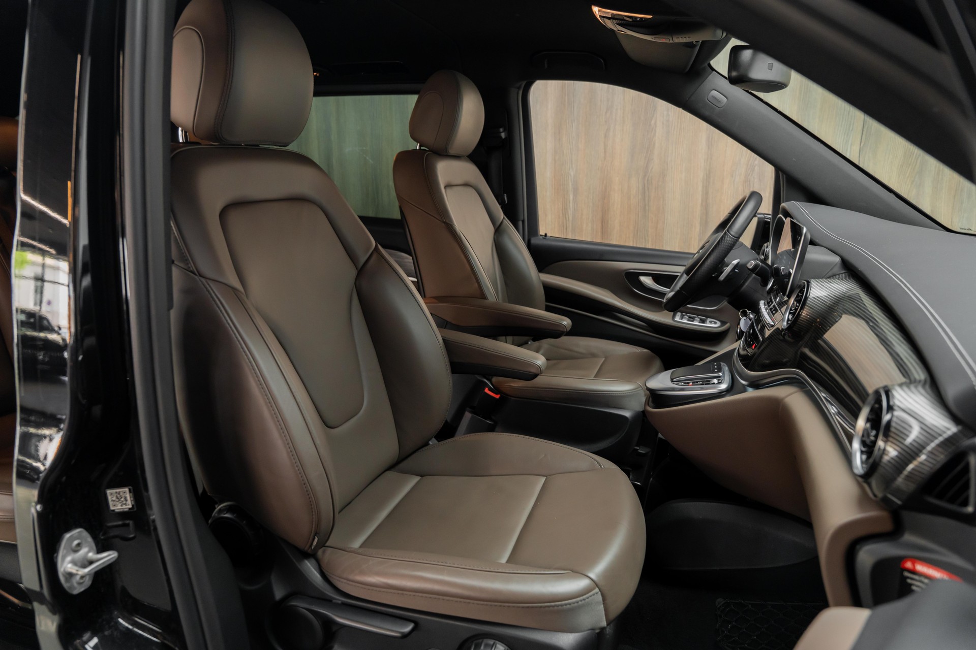 MERCEDES-BENZ V 250 d extralang Avantgarde 4Matic 9G-Tronic-image-8