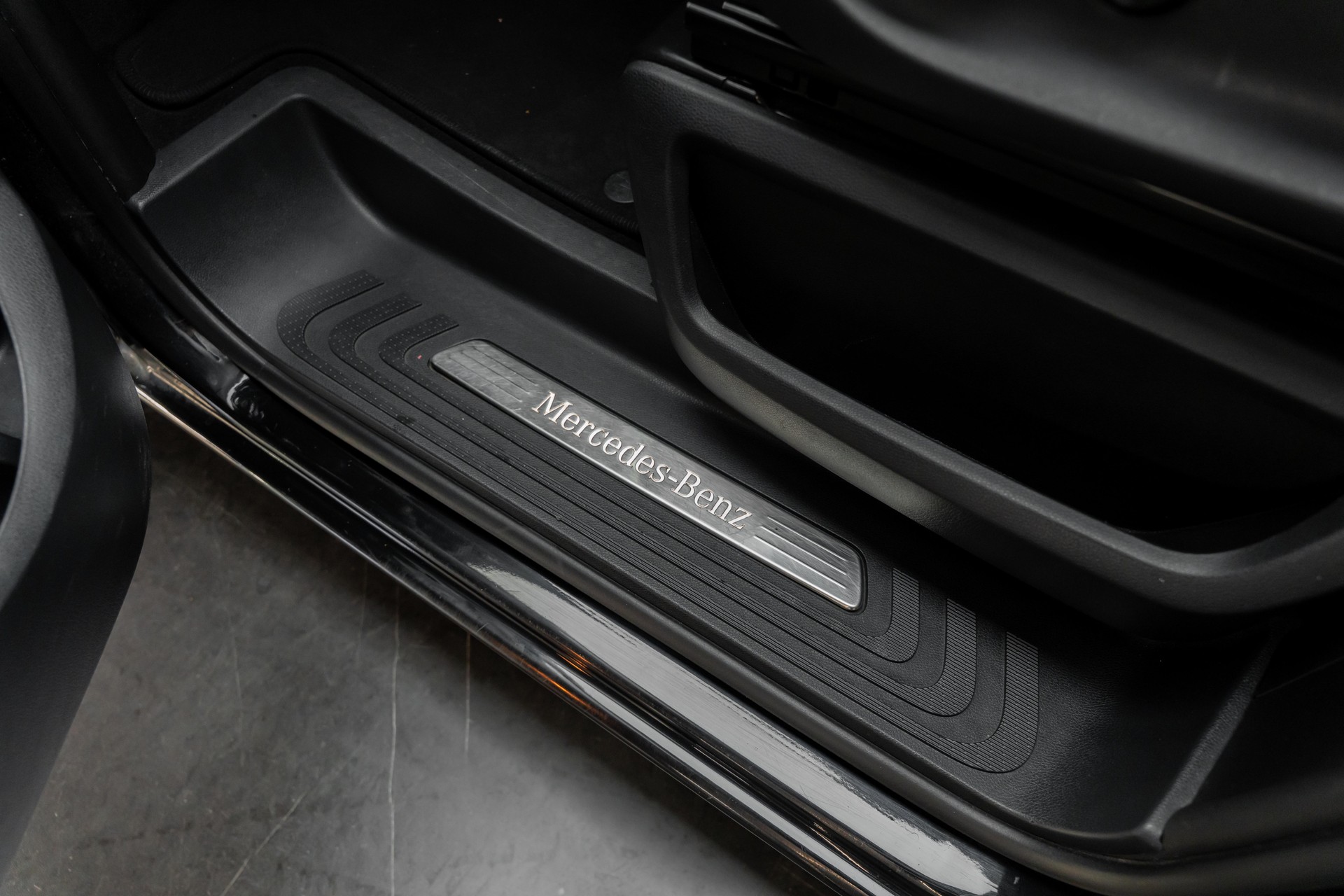 MERCEDES-BENZ V 250 d extralang Avantgarde 4Matic 9G-Tronic-image-22