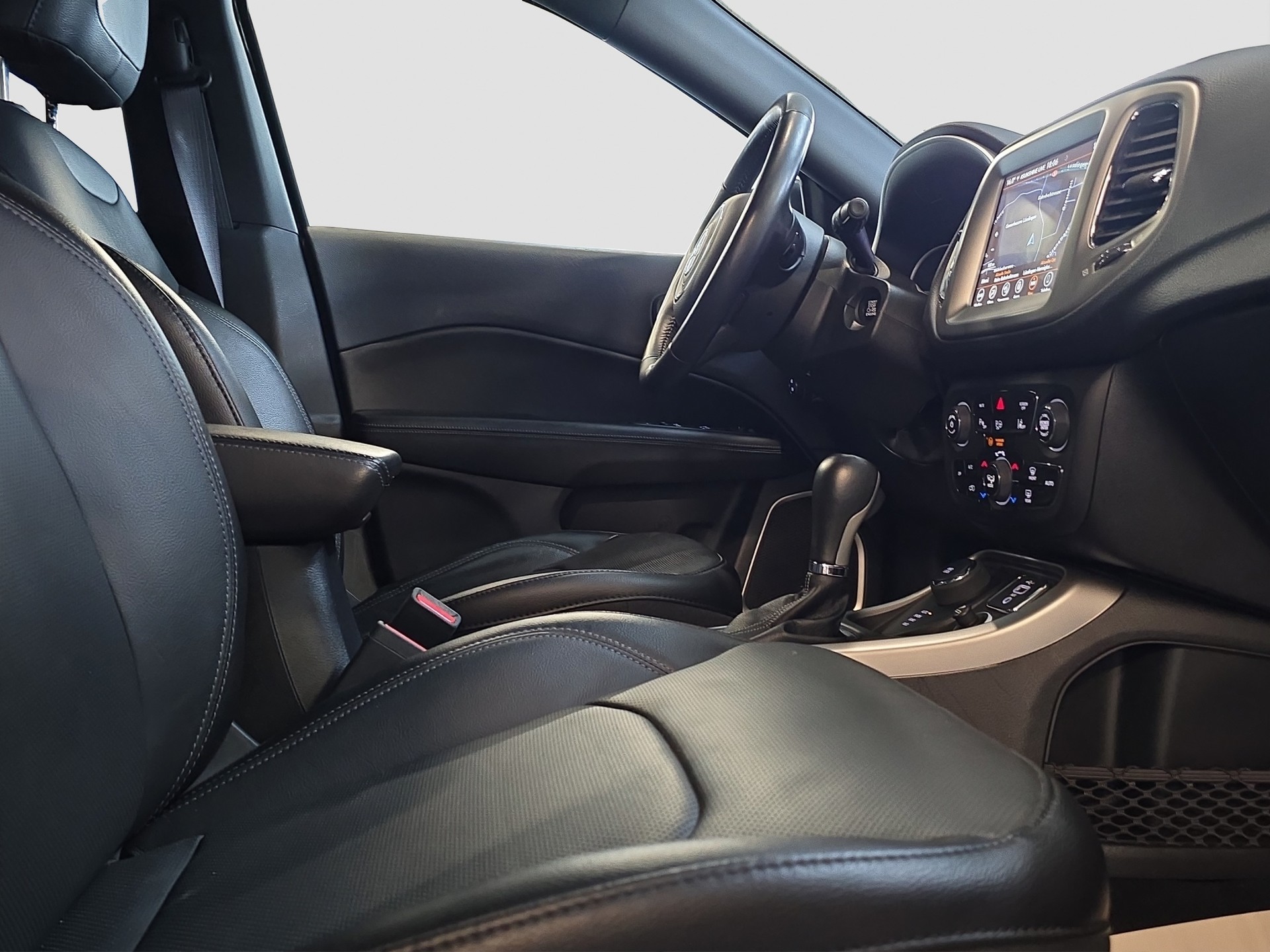 JEEP Compass 2.0CRD Limited AWD 9ATX-image-12