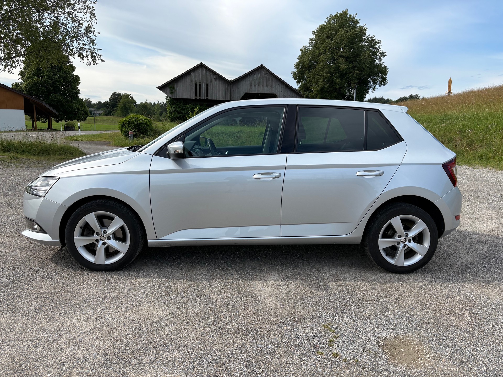 SKODA Fabia 1.0 TSI Ambition DSG-image-1