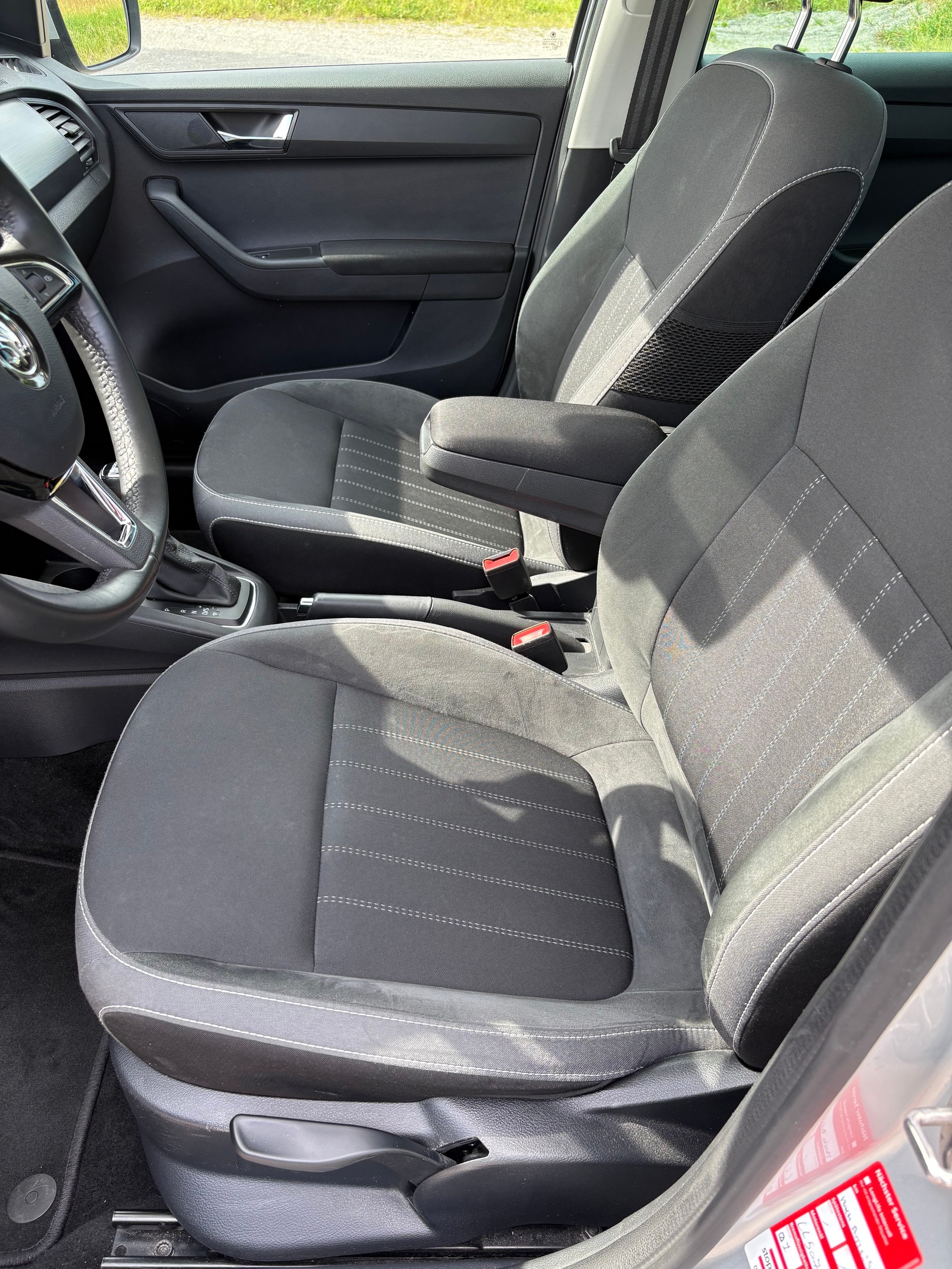 SKODA Fabia 1.0 TSI Ambition DSG-image-8