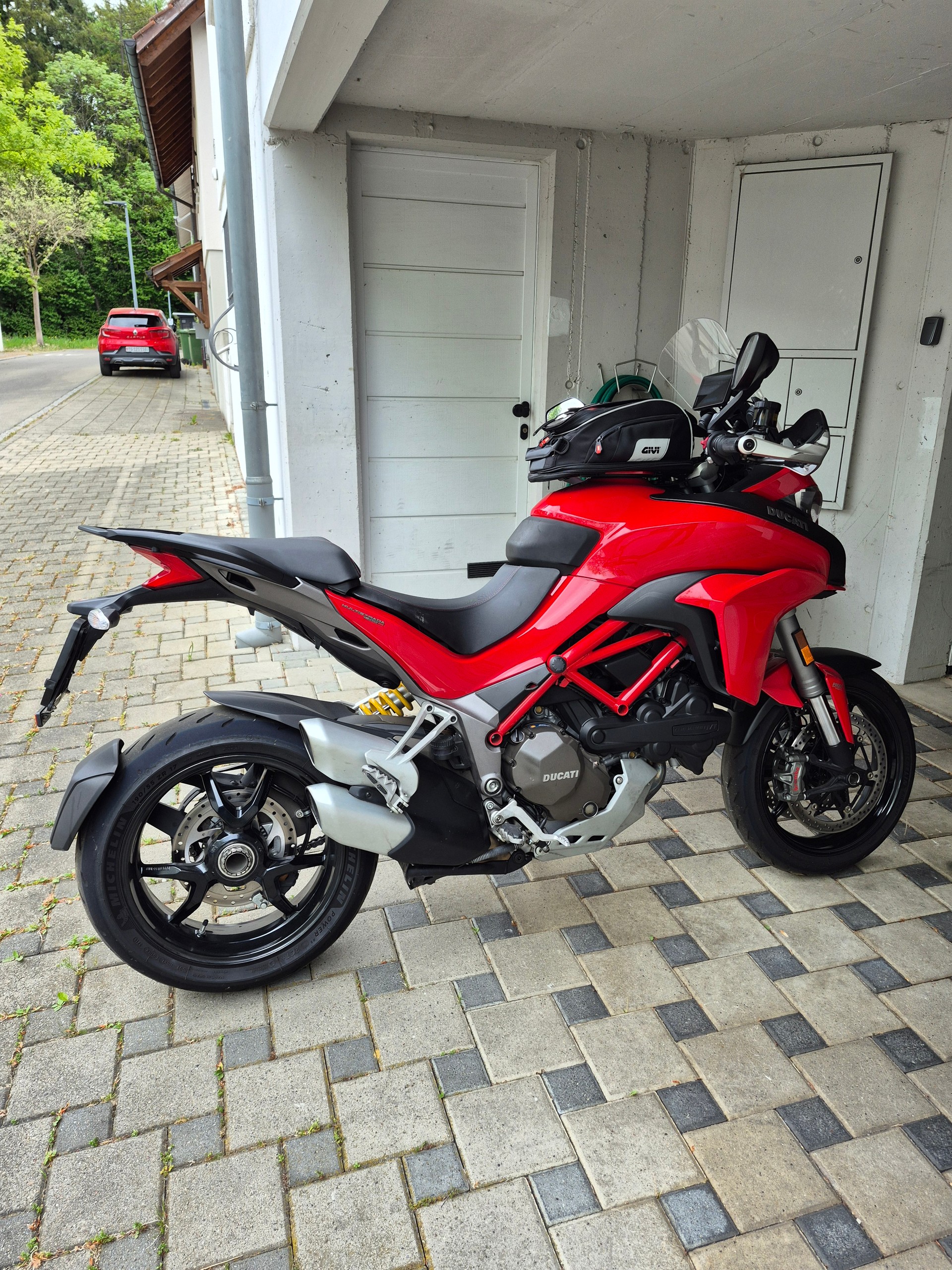 DUCATI Multistrada 1200-image-0