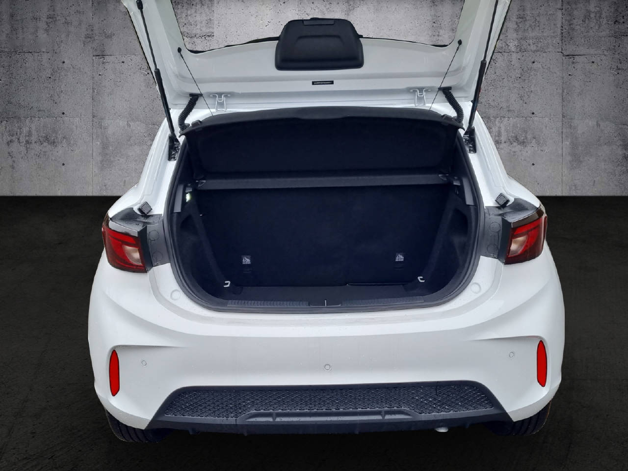 MG 3 1.5 Hybrid Luxury-image-8