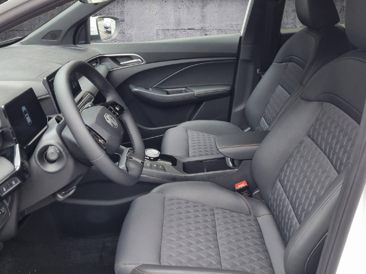 MG 3 1.5 Hybrid Luxury-image-4