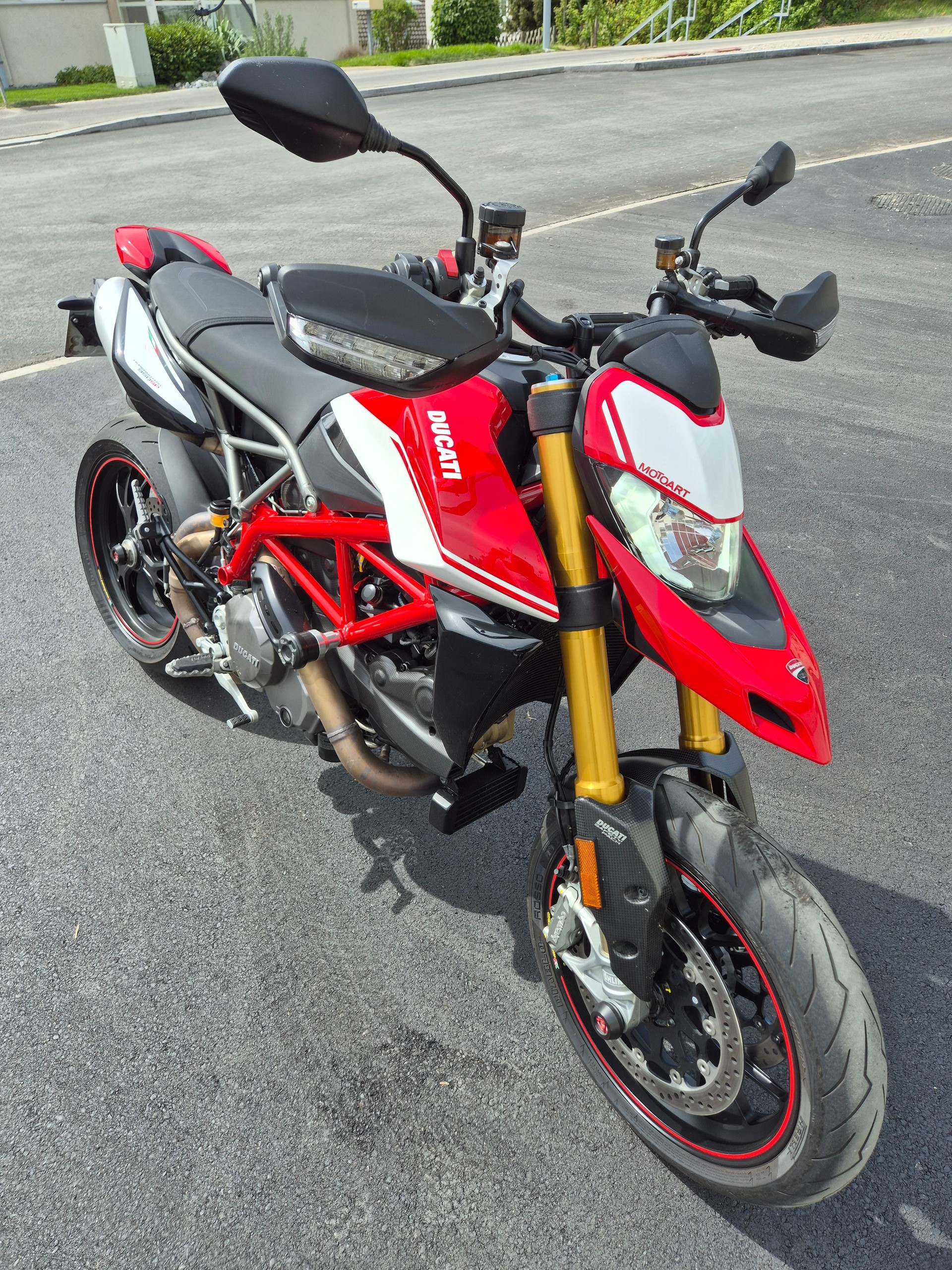 DUCATI Hypermotard 950 SP-image-2