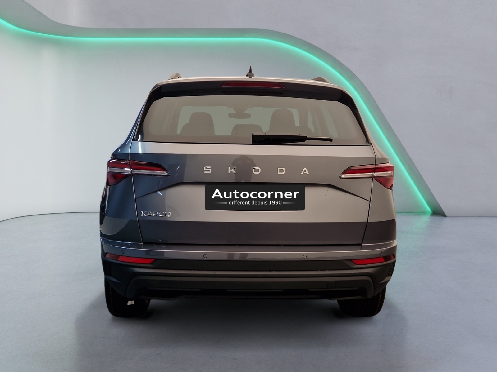 SKODA Karoq 1.5 TSI Dynamic DSG-showroom-element-3