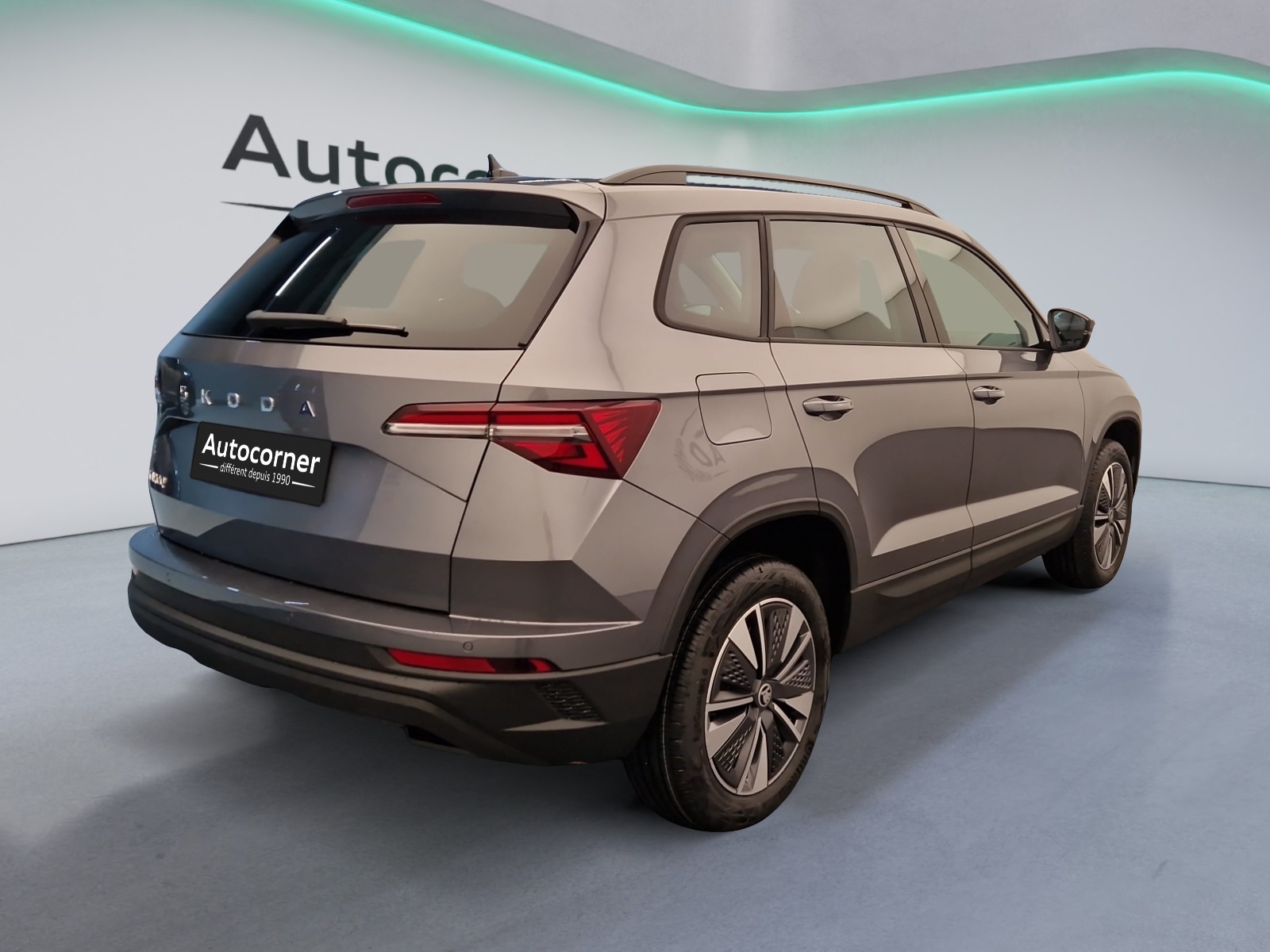 SKODA Karoq 1.5 TSI Dynamic DSG-image-4
