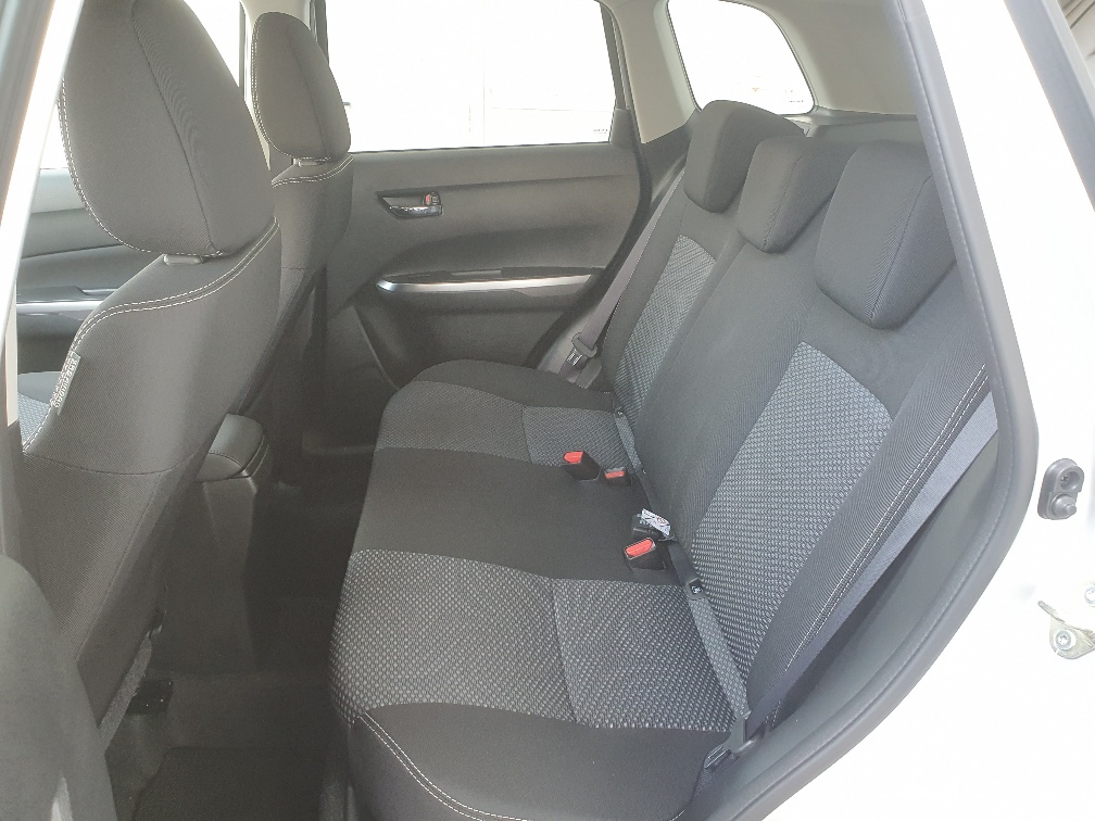 SUZUKI Vitara 1.4 Boosterjet Compact Top 4x4 Hybrid-image-10