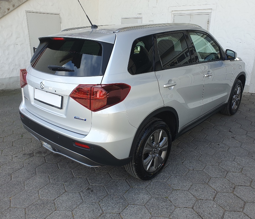 SUZUKI Vitara 1.4 Boosterjet Compact Top 4x4 Hybrid-showroom-element-2