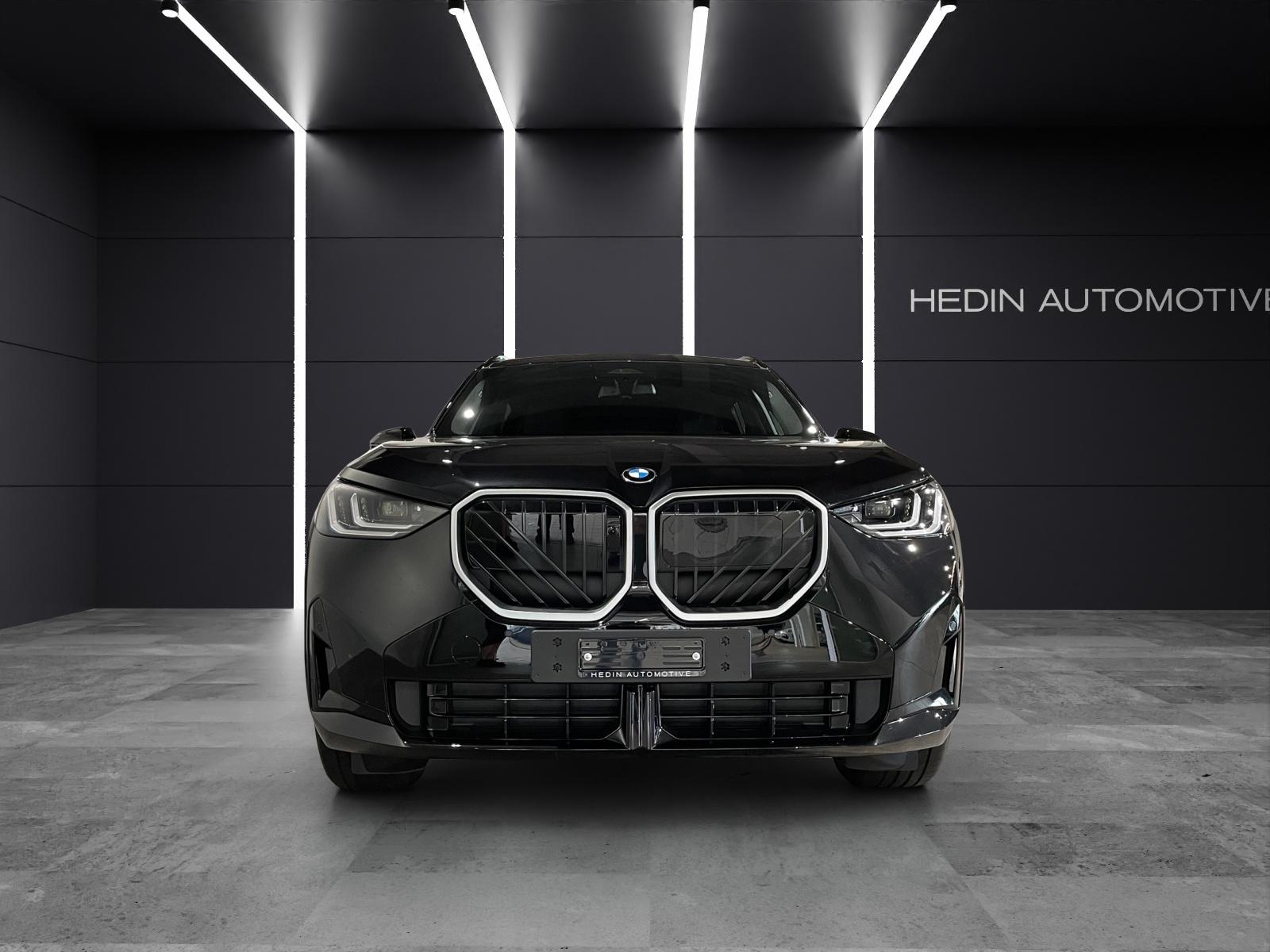 BMW X3 30e xDrive-showroom-element-2
