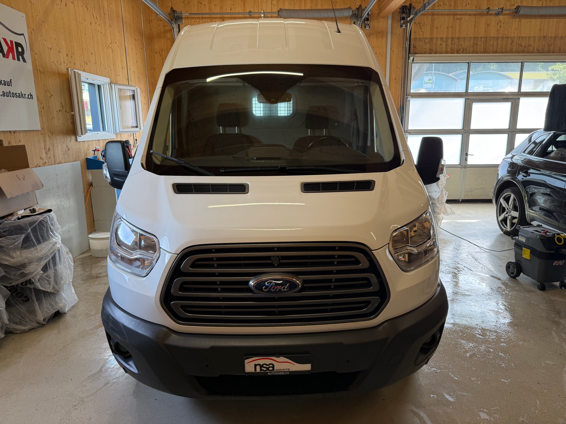 FORD Transit Van 350 L3 Trend 2.0 TDCi 130 FWD-showroom-element-1