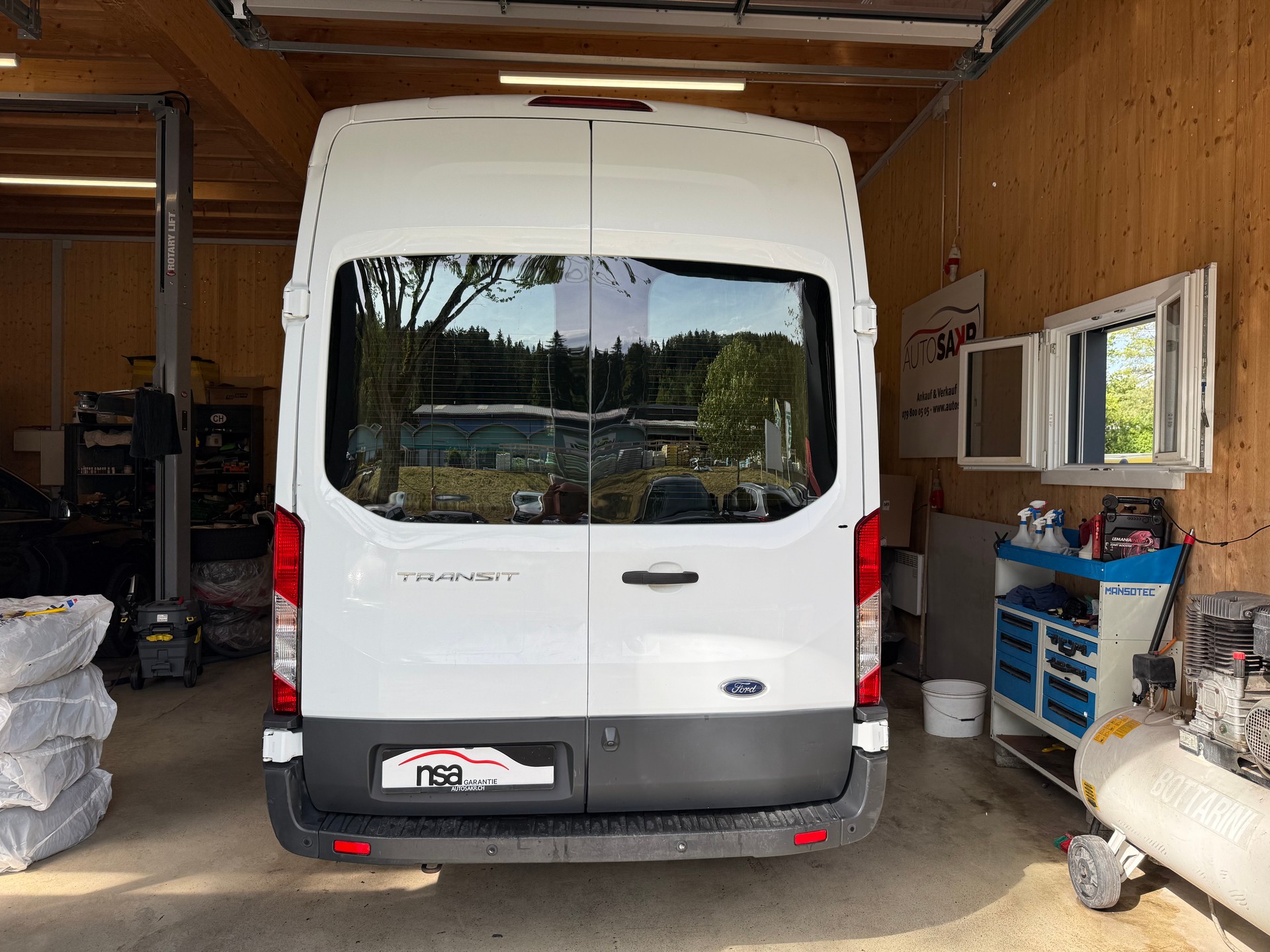 FORD Transit Van 350 L3 Trend 2.0 TDCi 130 FWD-image-4