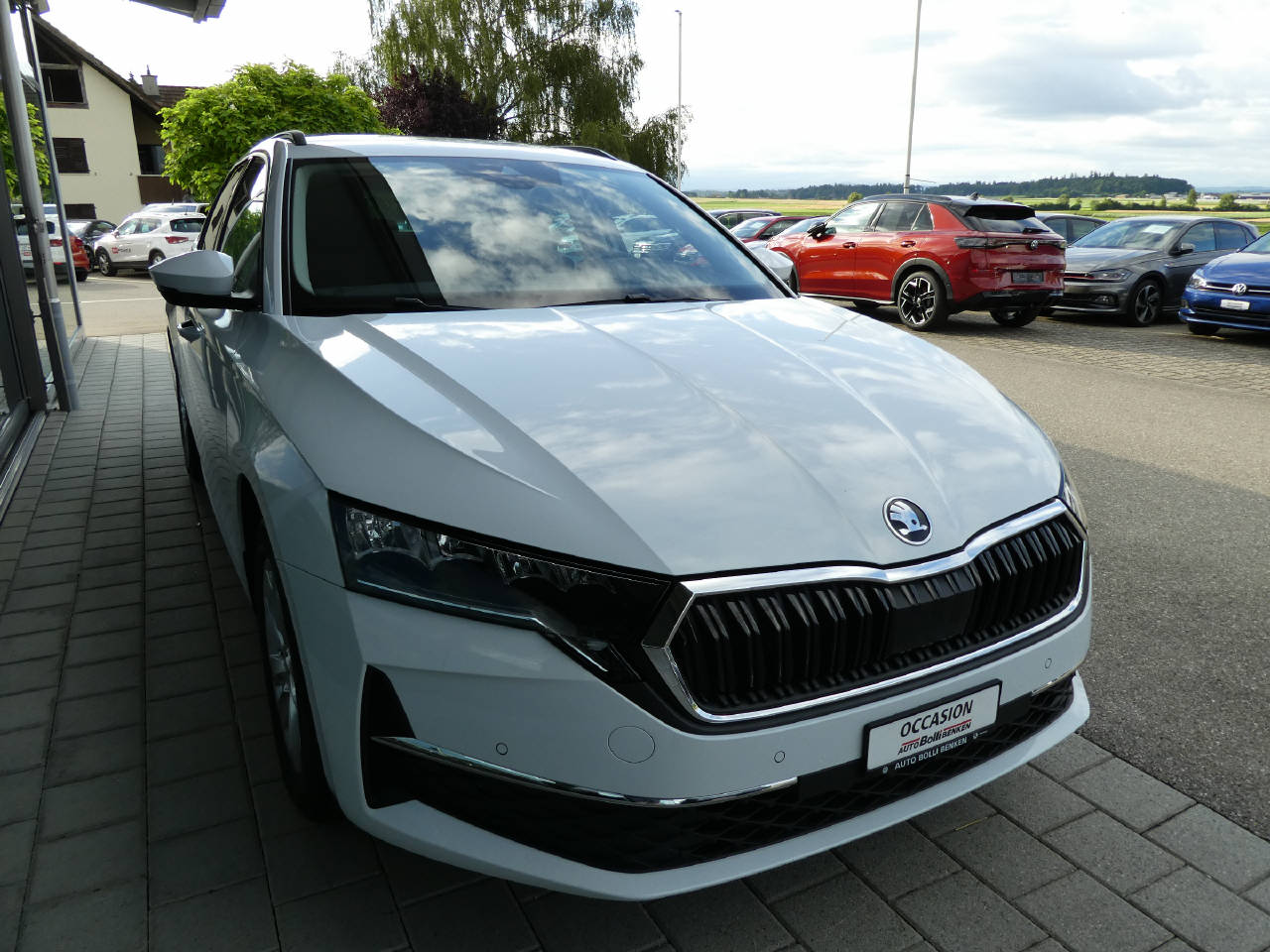 SKODA Octavia Combi 2.0 TDI 150 Selection DSG-showroom-element-3