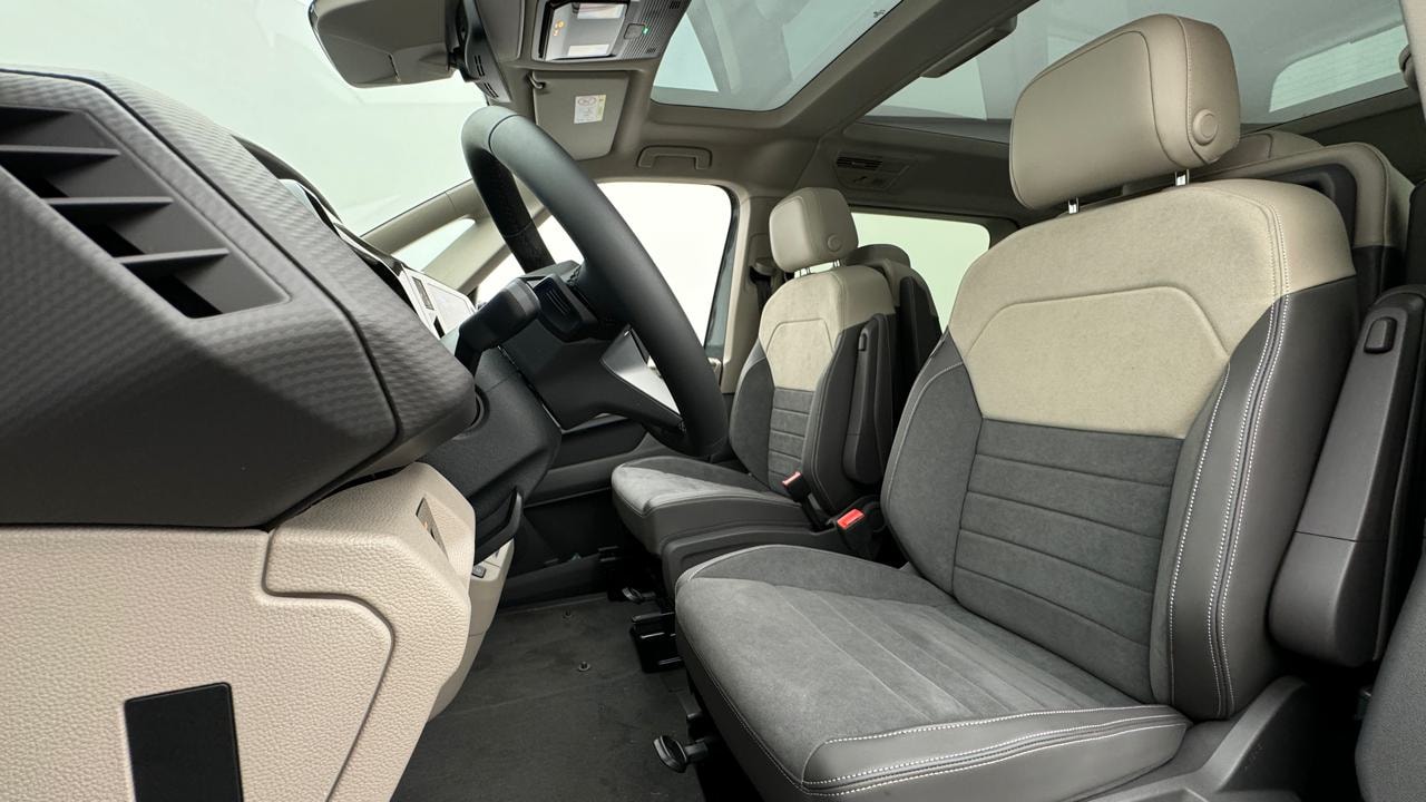 VW Multivan 1.5 eHybrid Life Edition Lang DSG-image-4