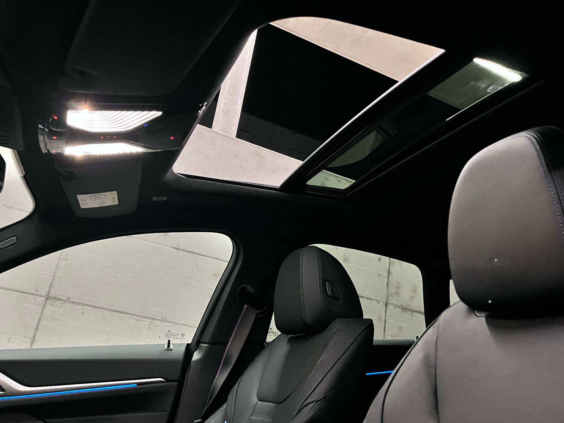 BMW M60 xDrive Gran Coupé-image-8