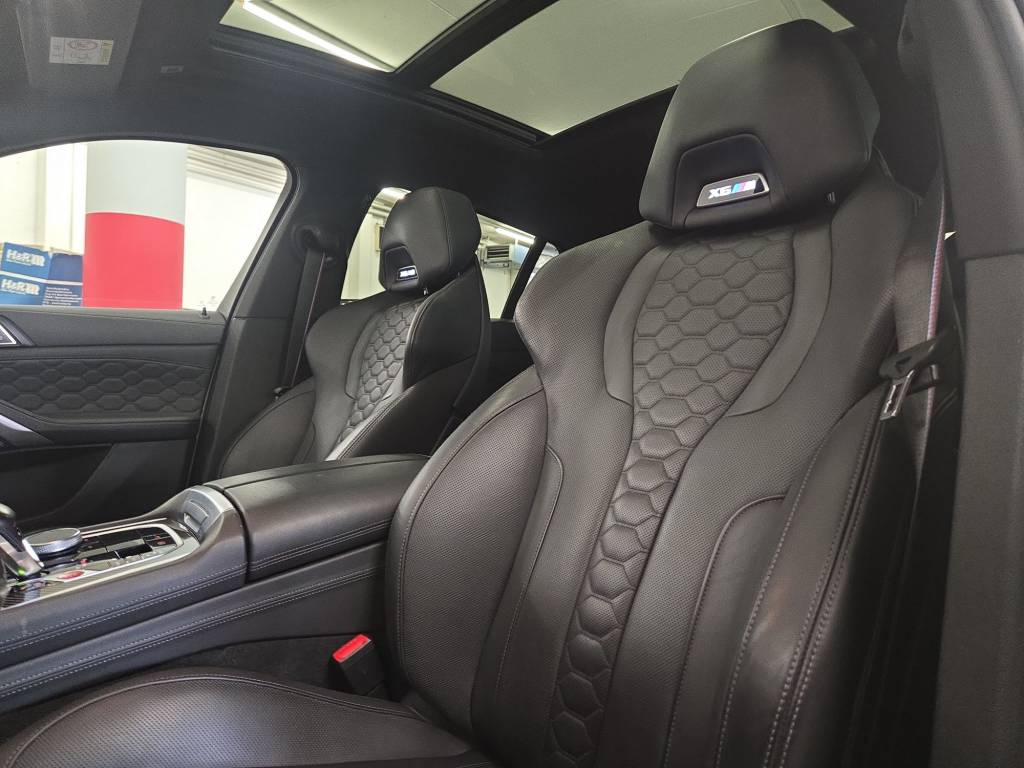 BMW X6M Steptronic M Competition-image-10