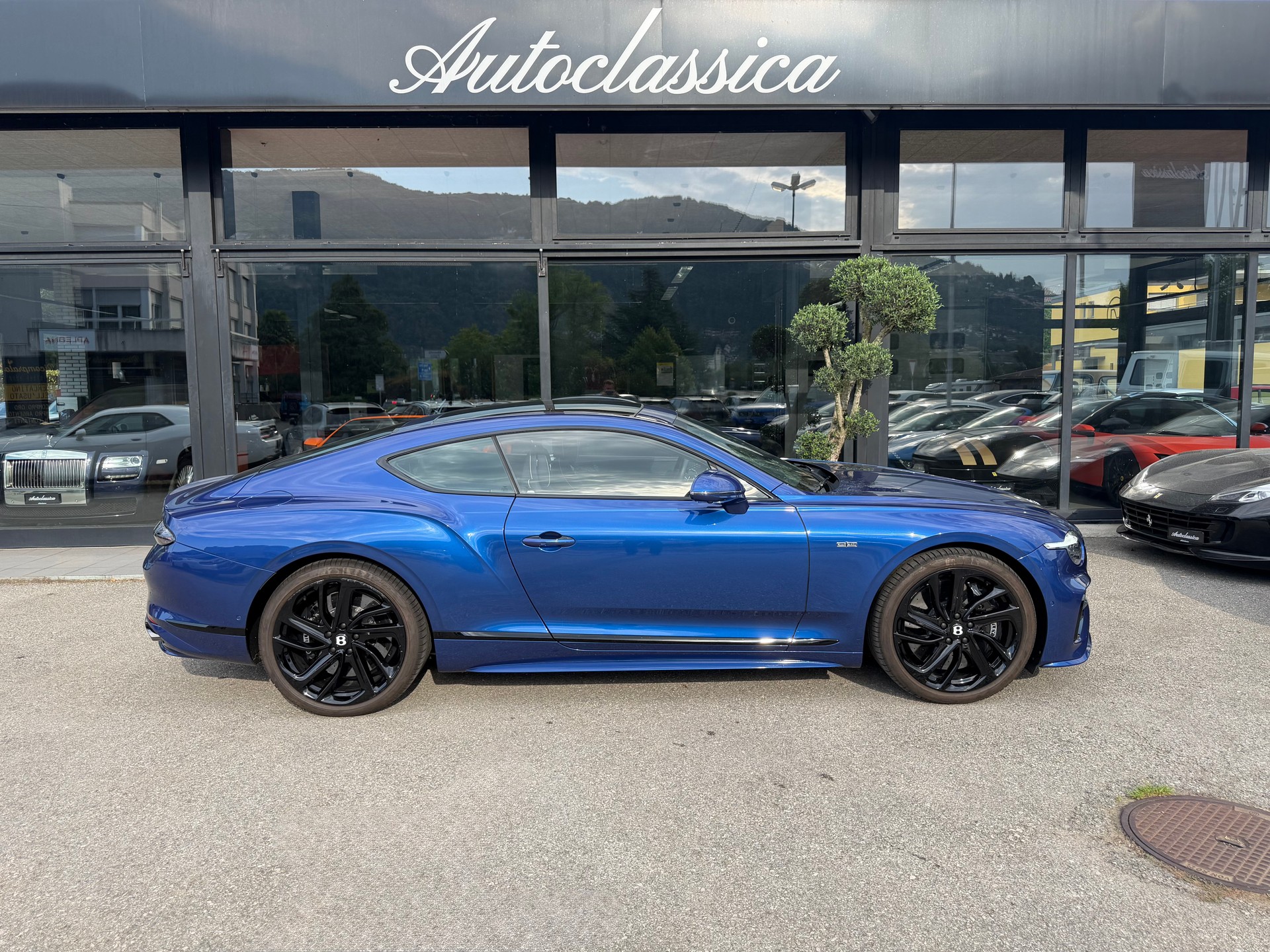 BENTLEY Continental GT 4.0 V8 PHEV Speed-showroom-element-3