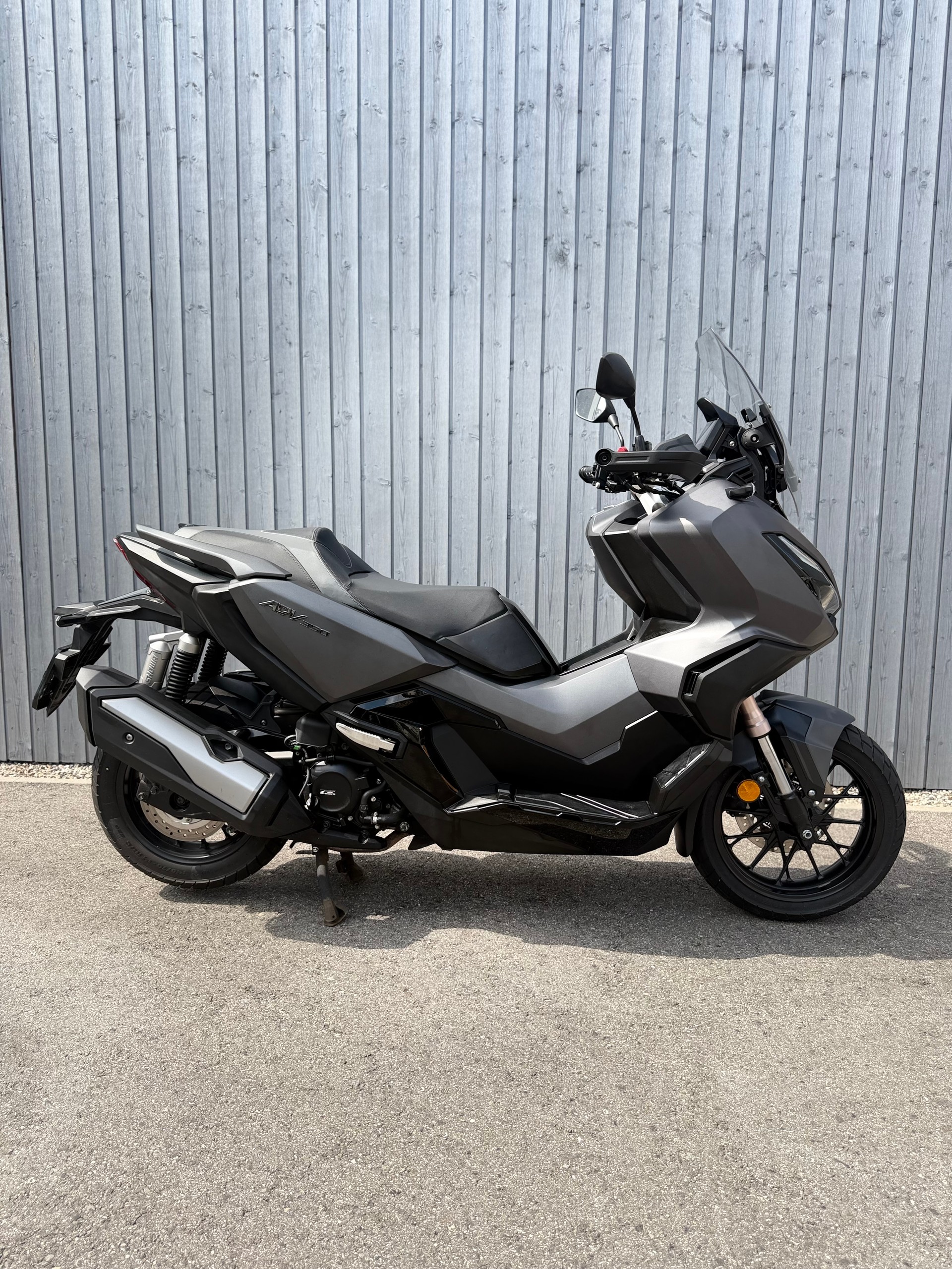 HONDA ADV 350-image-0