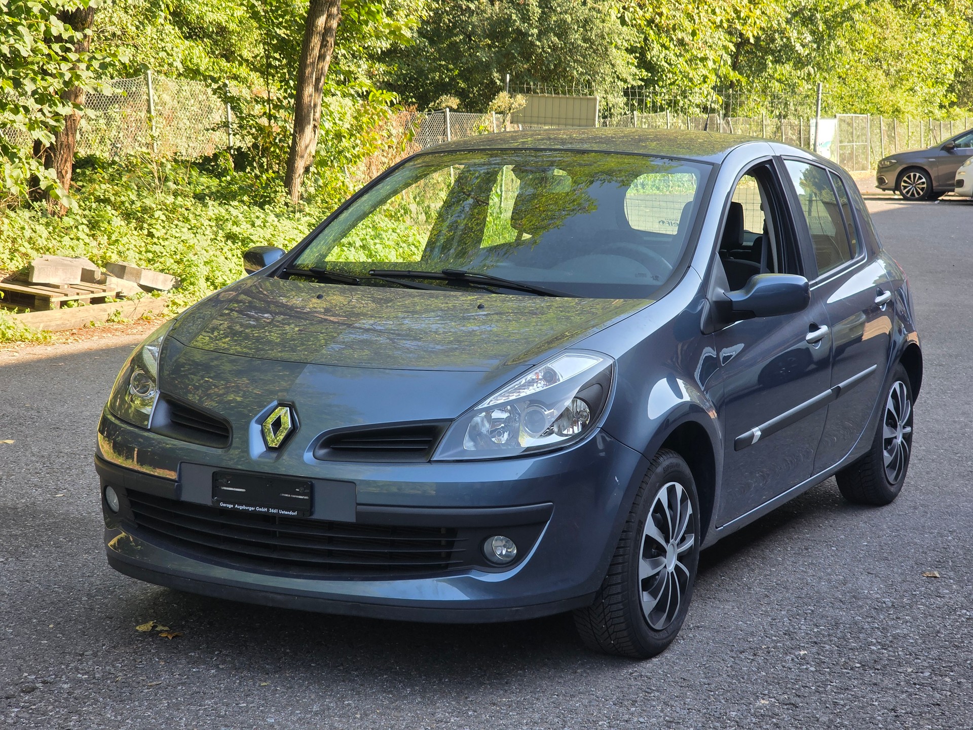 RENAULT Clio 1.6 16V Dynamique