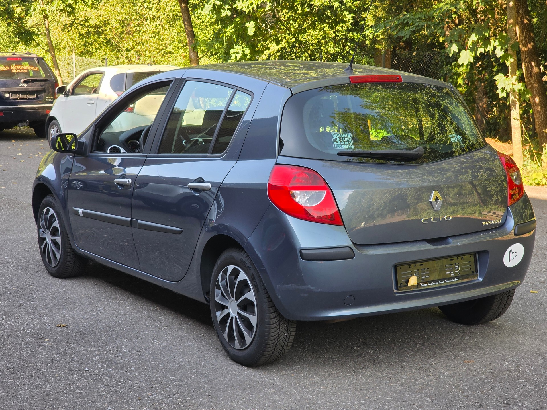 RENAULT Clio 1.6 16V Dynamique-image-2