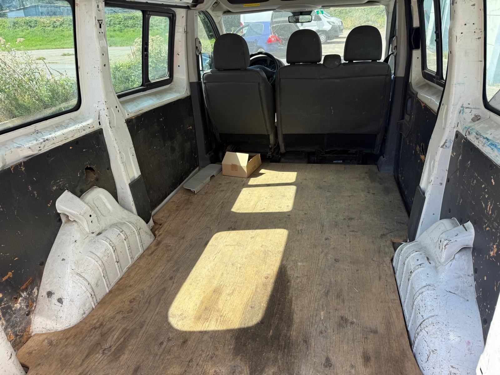 PEUGEOT Expert Tepee 2.0 HDi Confort L1-image-7