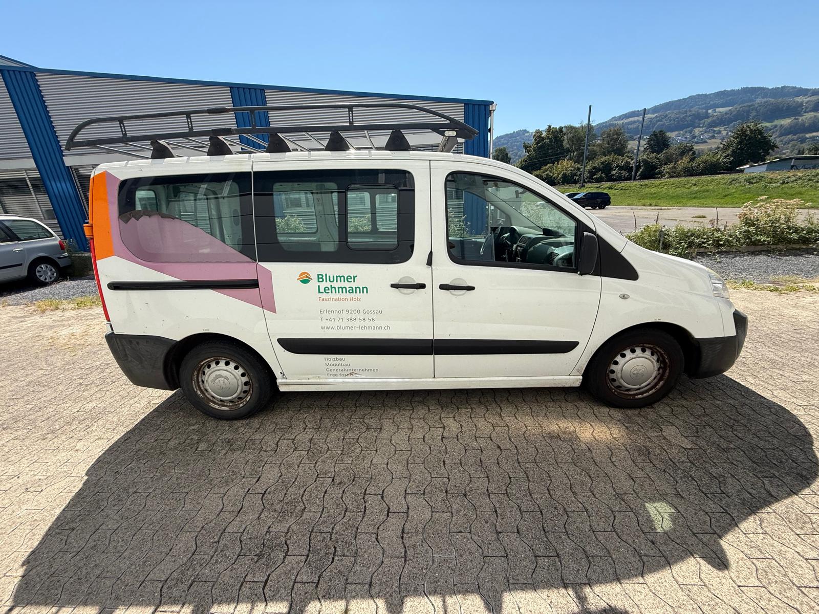 PEUGEOT Expert Tepee 2.0 HDi Confort L1-image-2