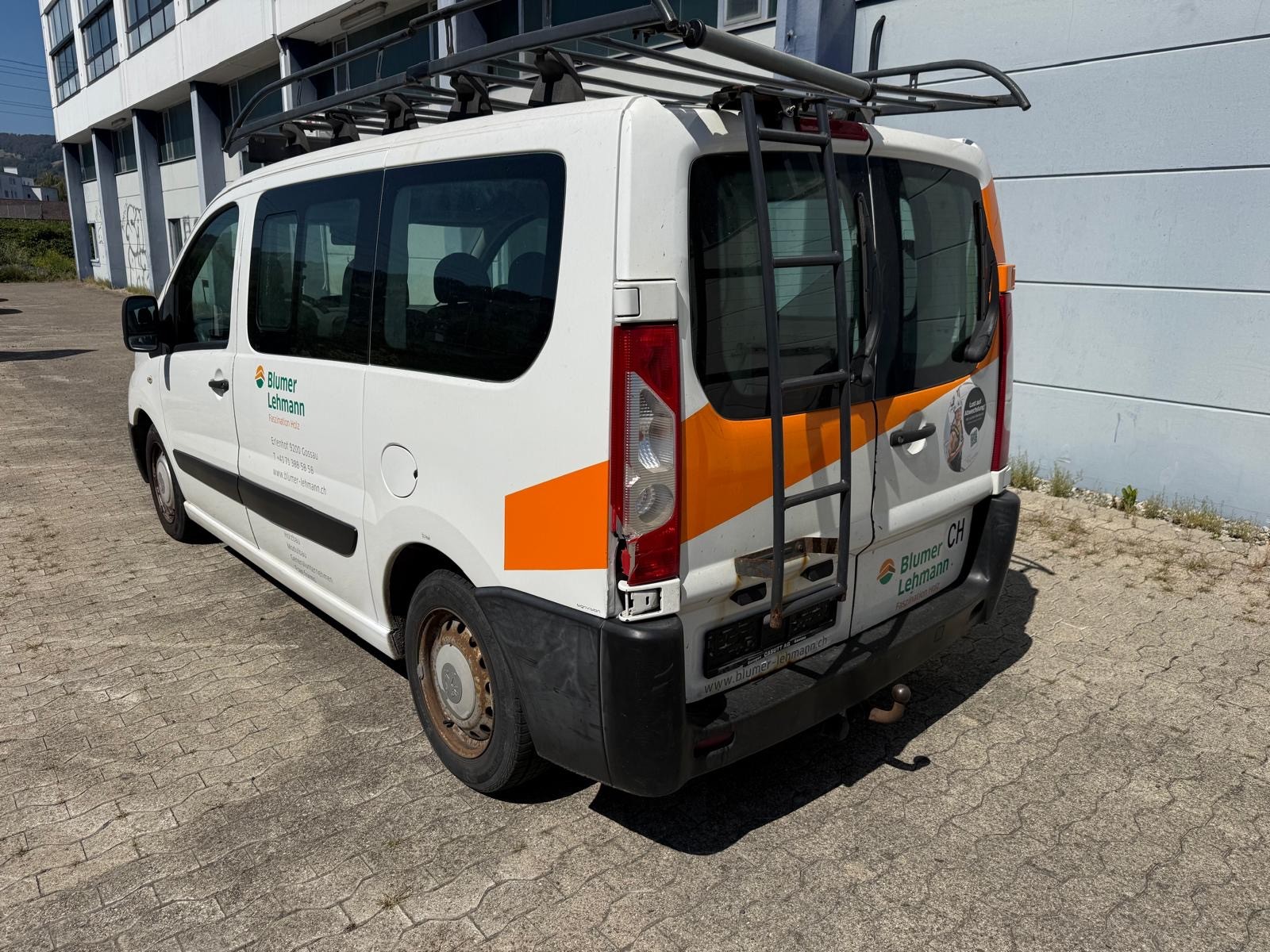 PEUGEOT Expert Tepee 2.0 HDi Confort L1-image-4