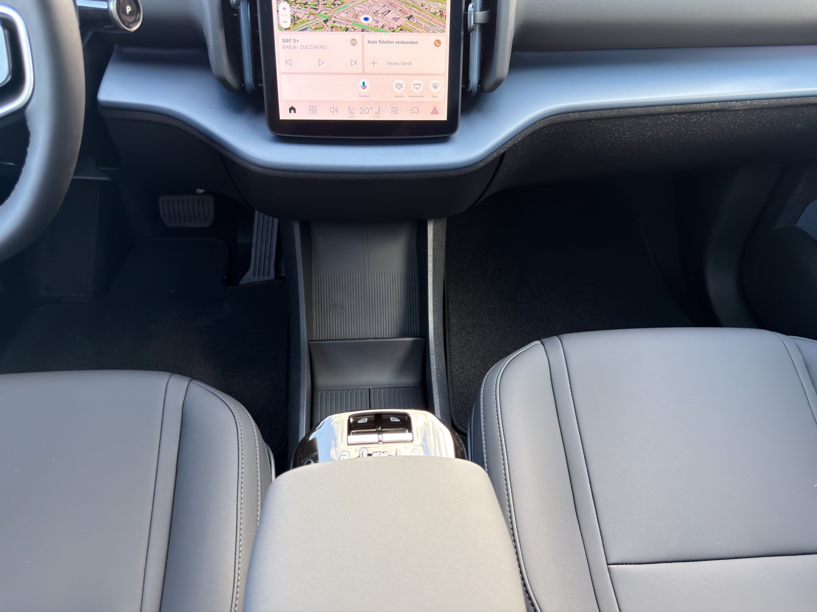 VOLVO EX30 E60 Twin Ultra Performance AWD .-image-16
