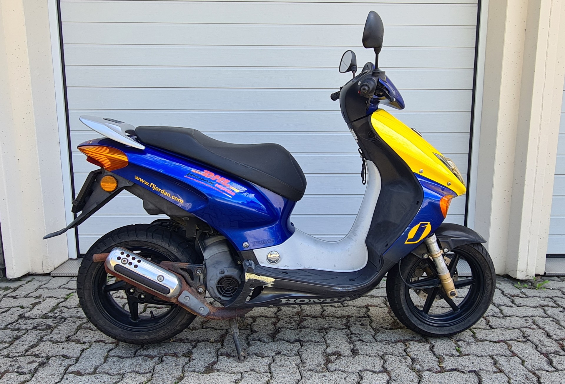 HONDA SZX 50 S Replica Rossi-image-0