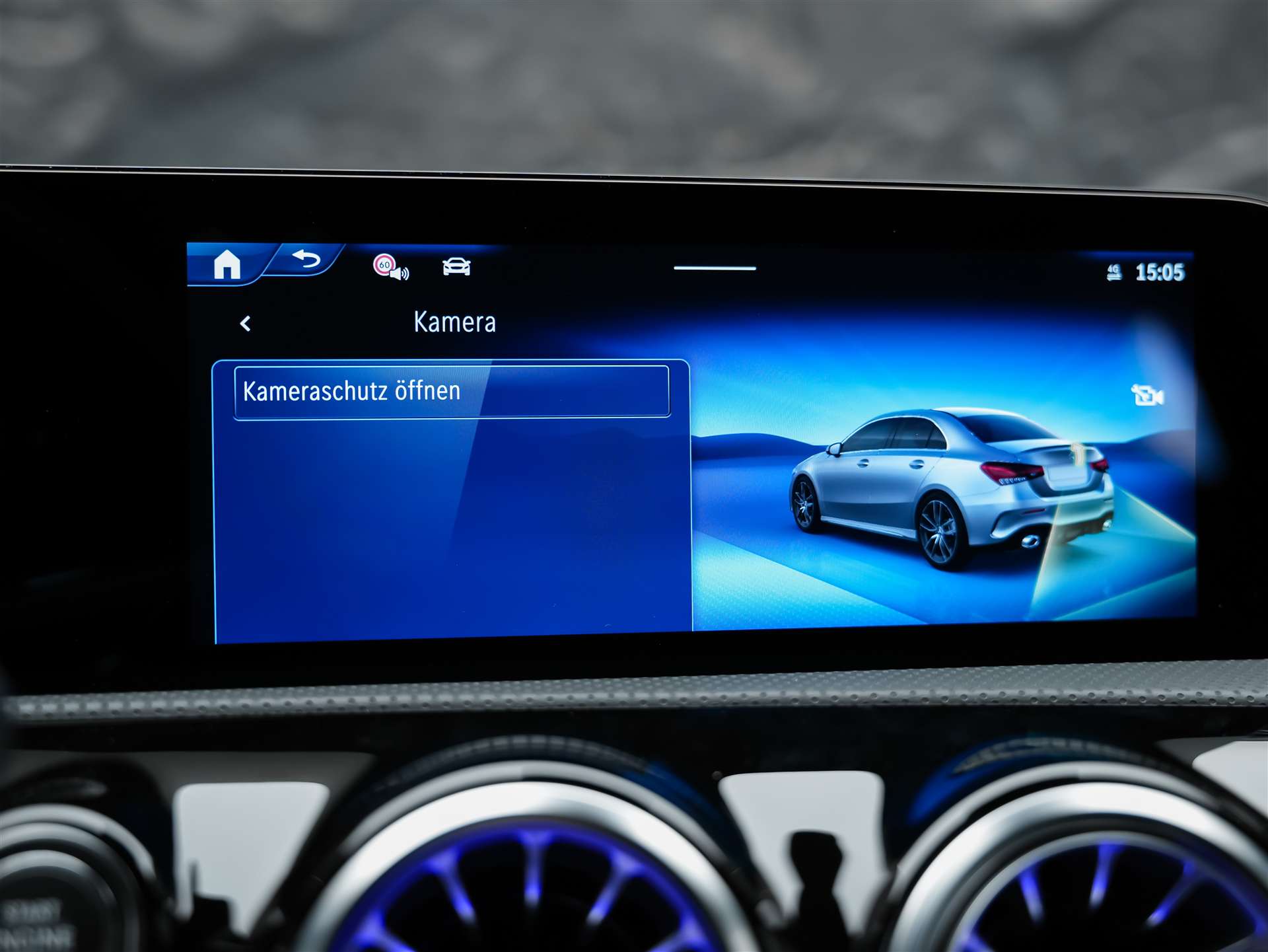 MERCEDES-BENZ A35 AMG 4Matic+ 8G-DCT *Limousine*Aero-Paket*Werksgarantie*Digital Light*-image-34