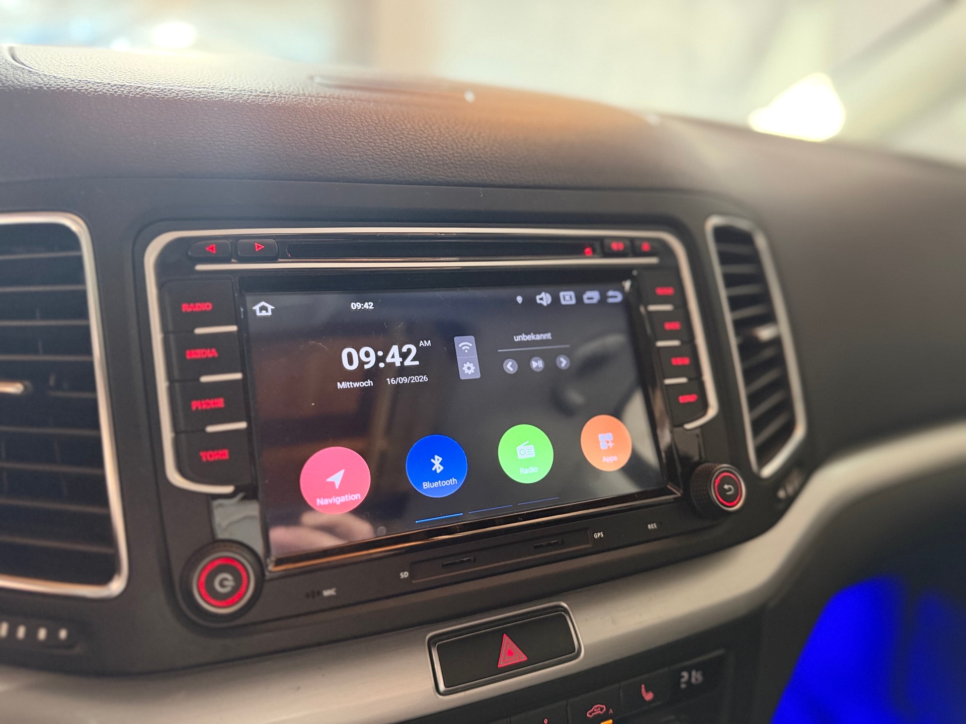 VW Sharan 2.0 TDI BlueMotion Technology Highline DSG-image-15