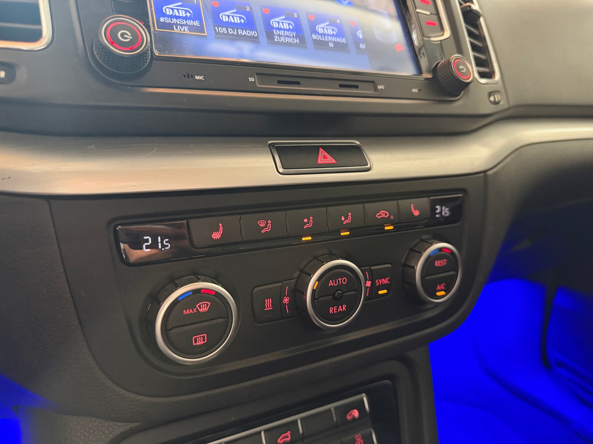 VW Sharan 2.0 TDI BlueMotion Technology Highline DSG-image-14