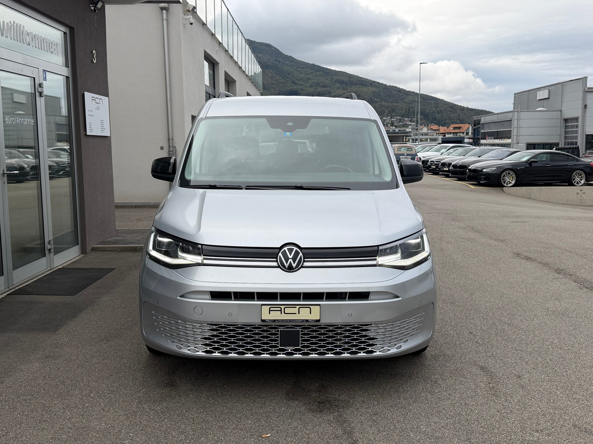 VW Caddy Maxi 2.0 TDI Life DSG-showroom-element-1
