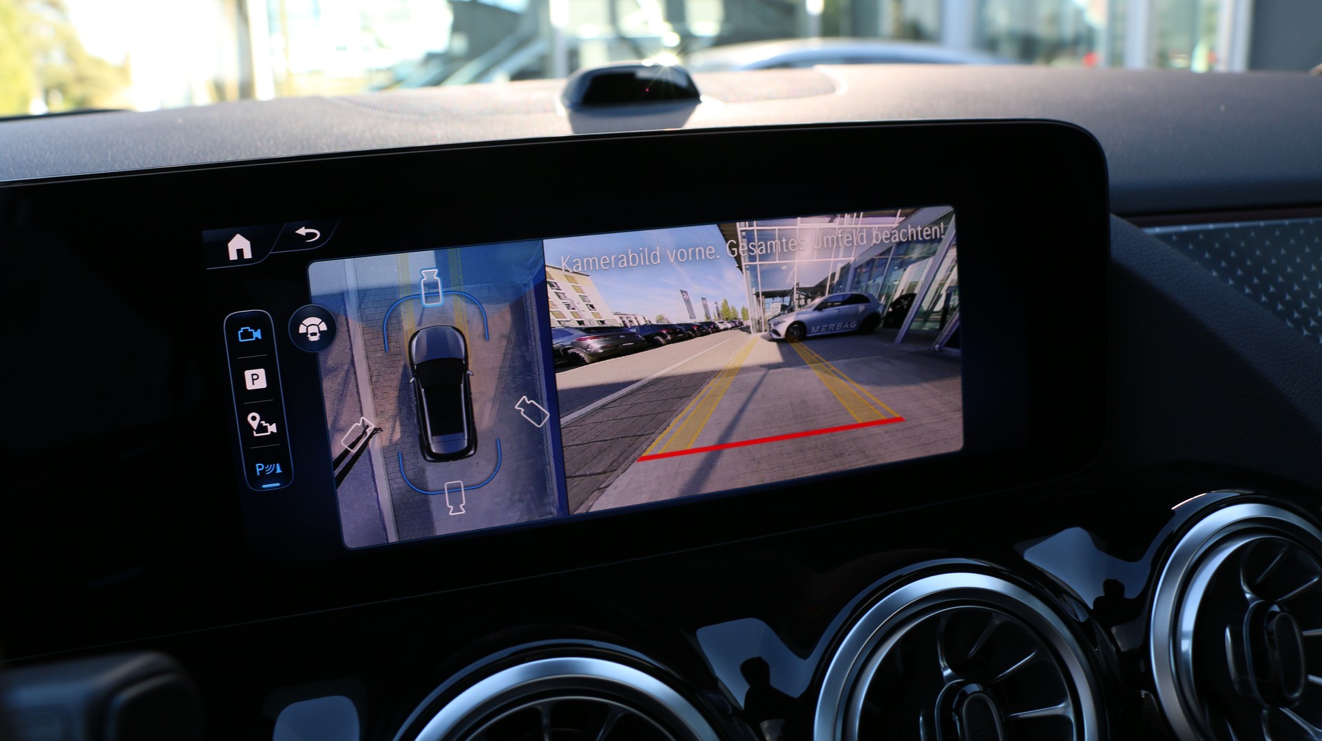 MERCEDES-BENZ GLA 250 4MATIC Swiss Star-image-17