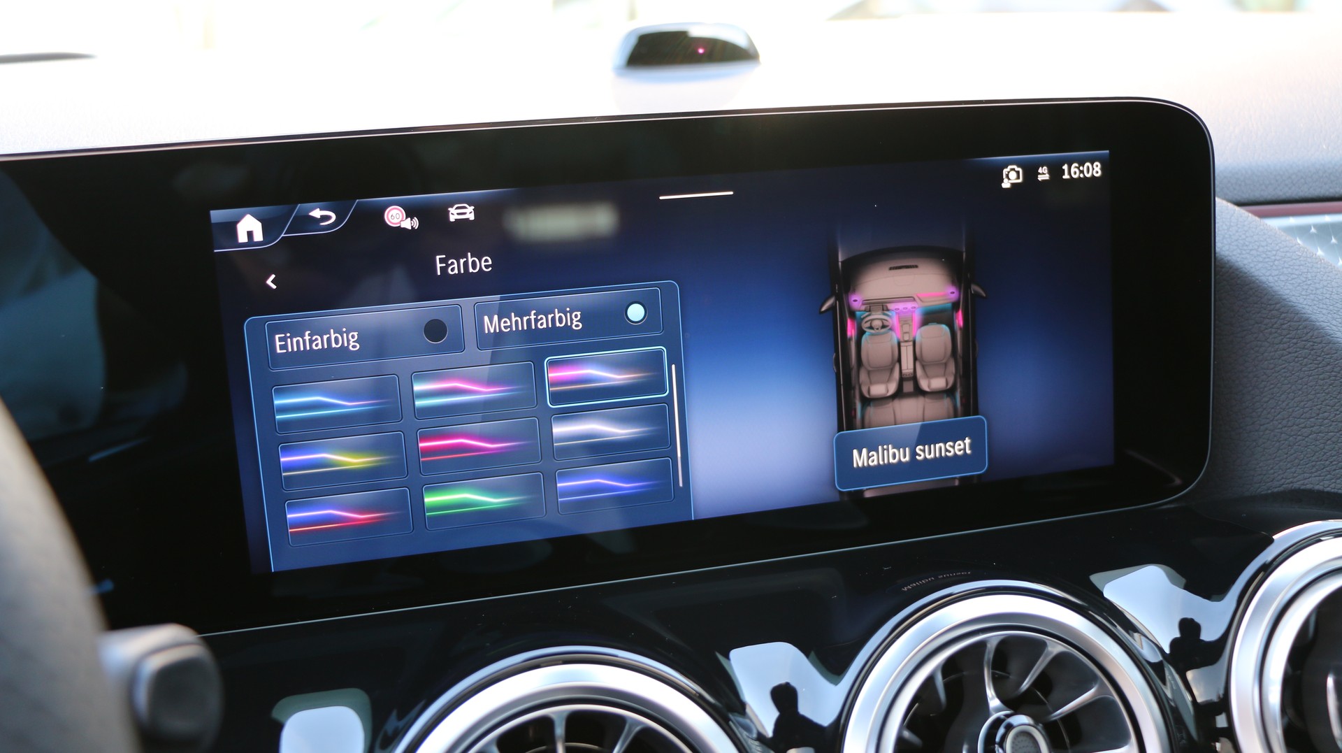 MERCEDES-BENZ GLA 250 4MATIC Swiss Star-image-16