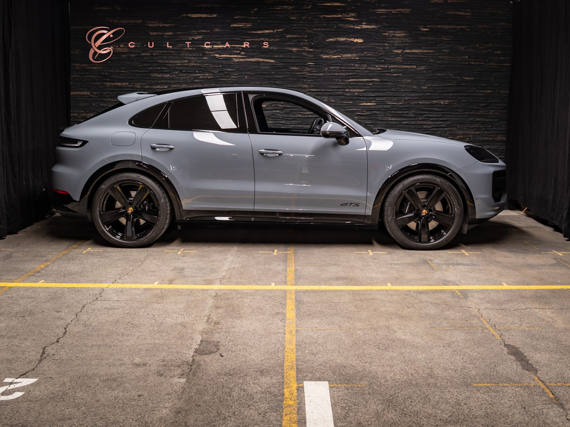 PORSCHE Cayenne Coupé GTS Tiptronic