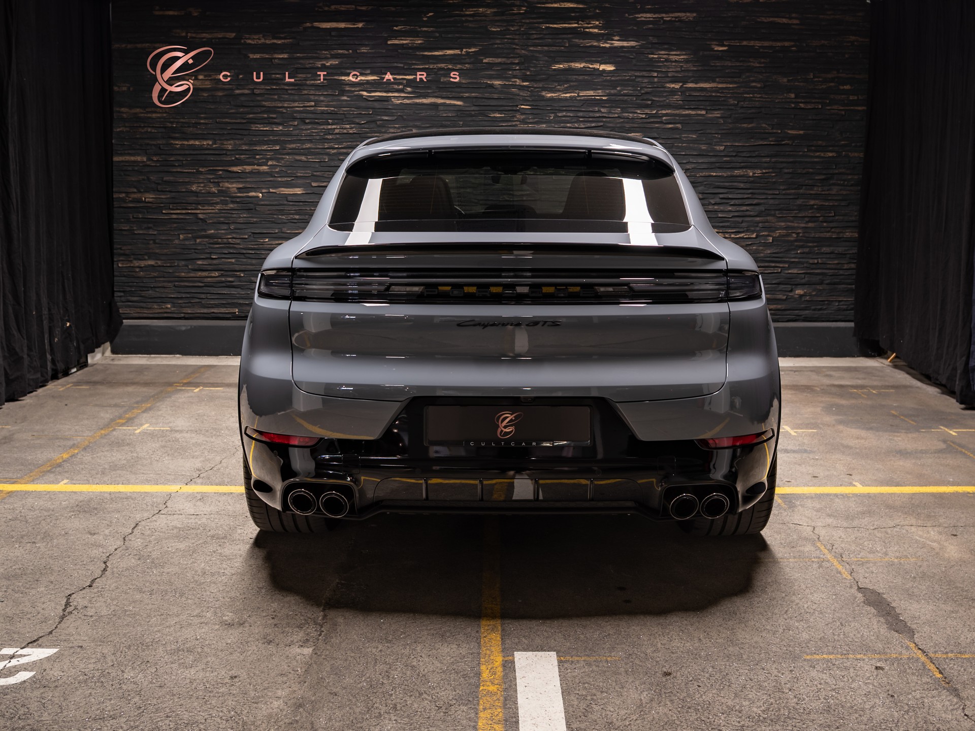 PORSCHE Cayenne Coupé GTS Tiptronic-showroom-element-3