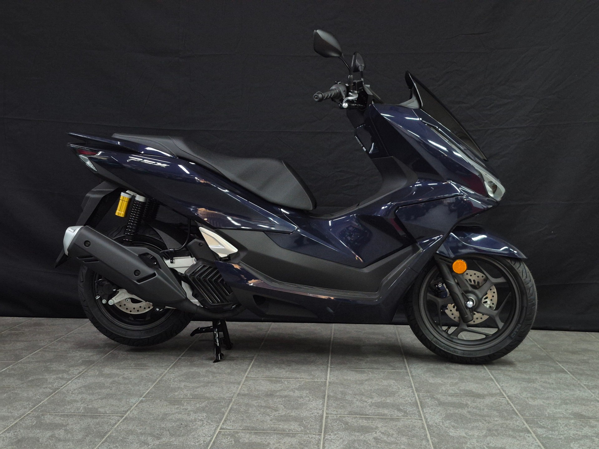 HONDA PCX 125 DX TFT. connectivity-image-3