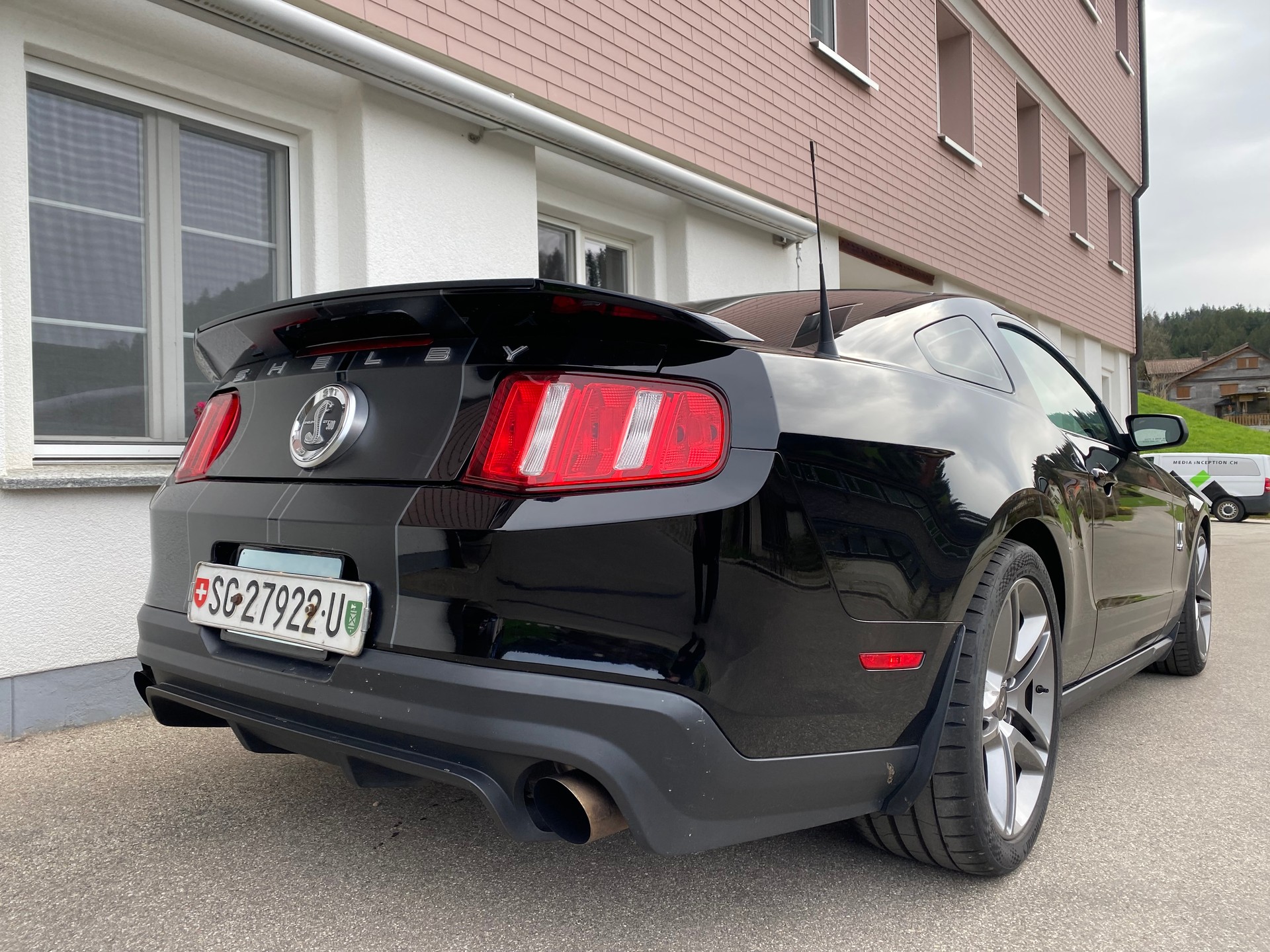 FORD Shelby GT500-image-3
