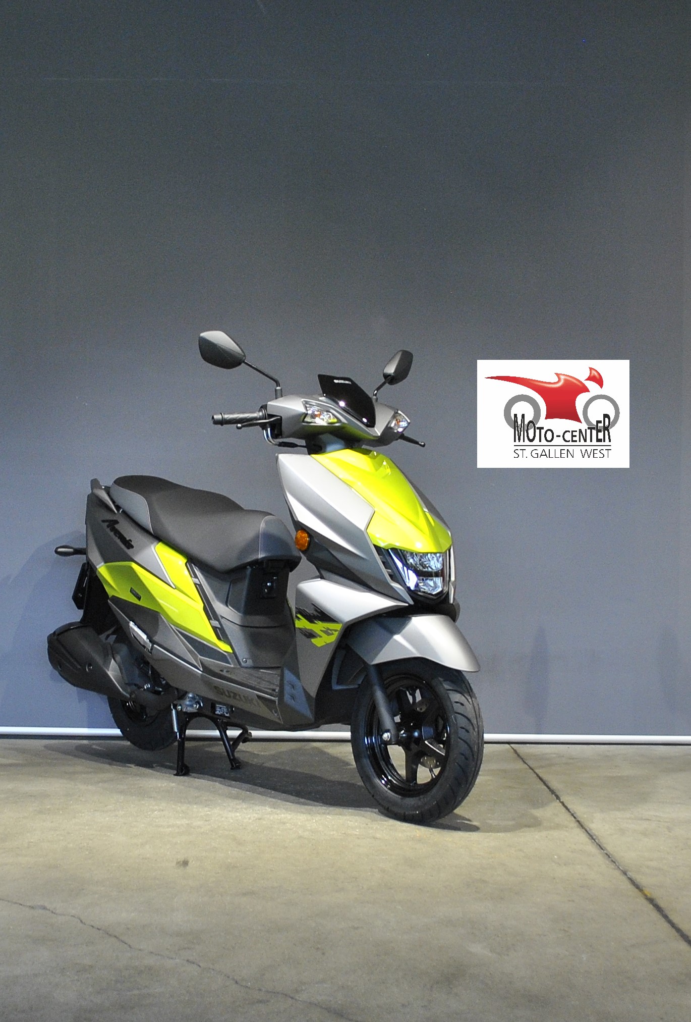 SUZUKI UN 125 Avenis-image-0