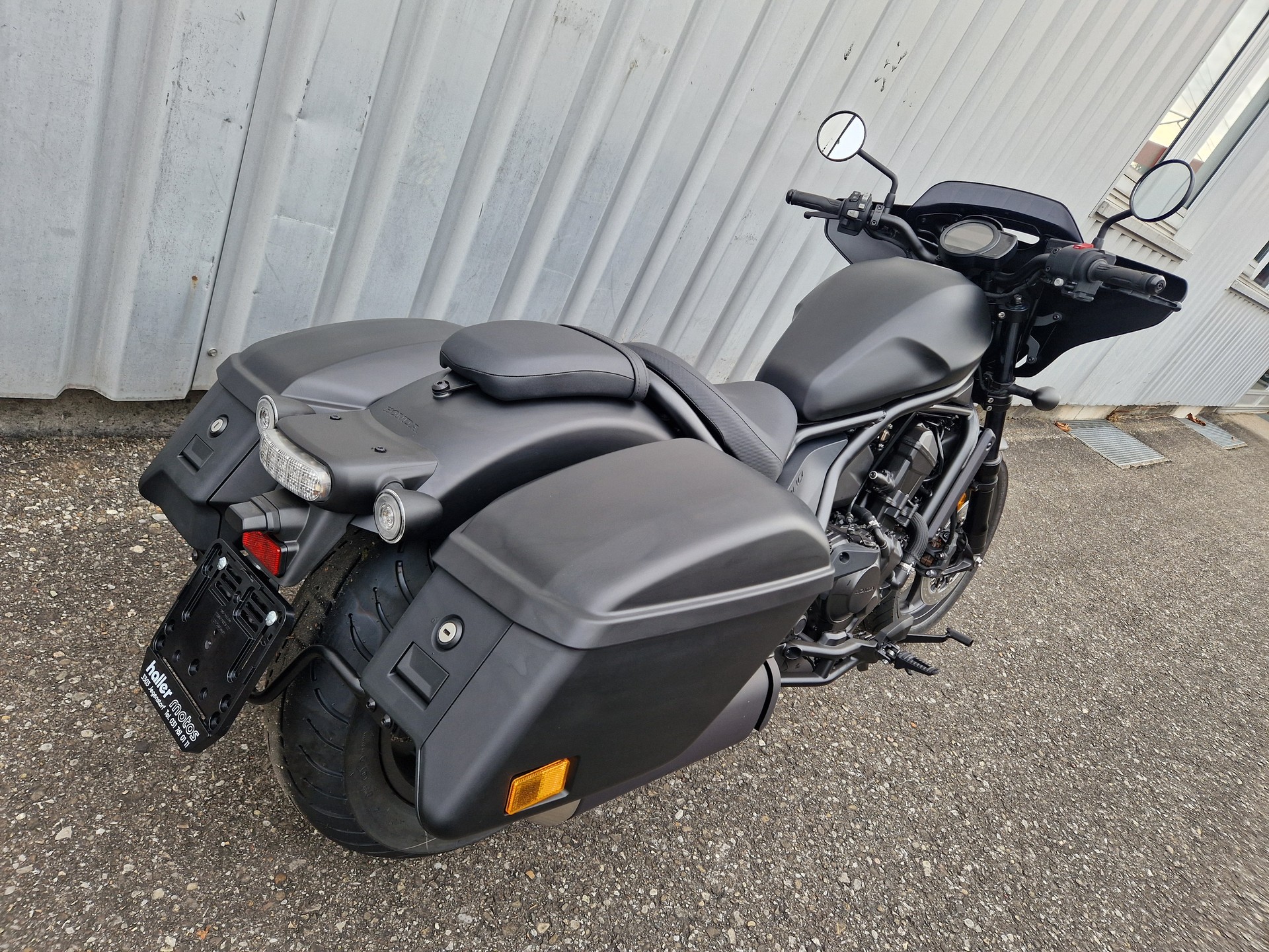 HONDA CMX 1100 Rebel Touring-image-2