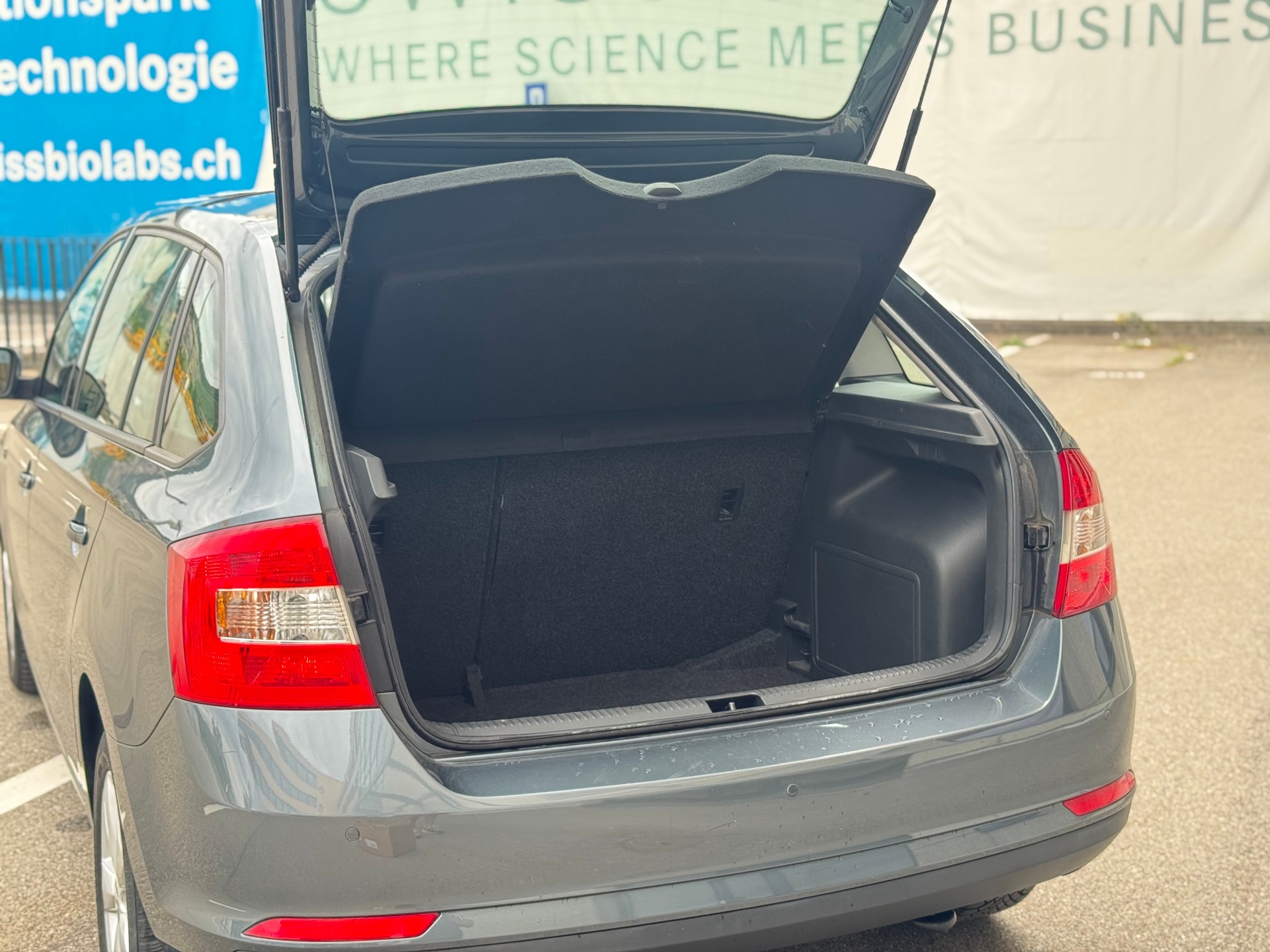 SKODA Rapid Spaceback 1.4 TSI Elegance DSG-image-19