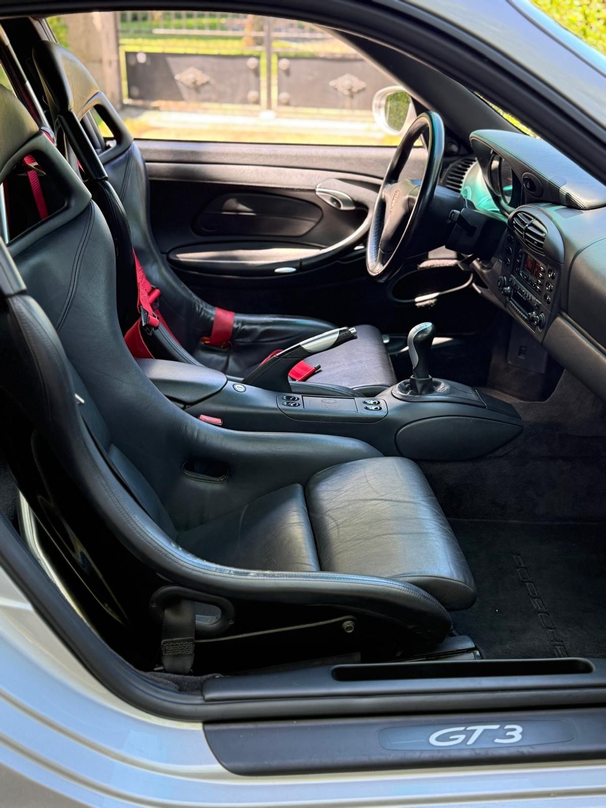 PORSCHE 911 GT3-image-11