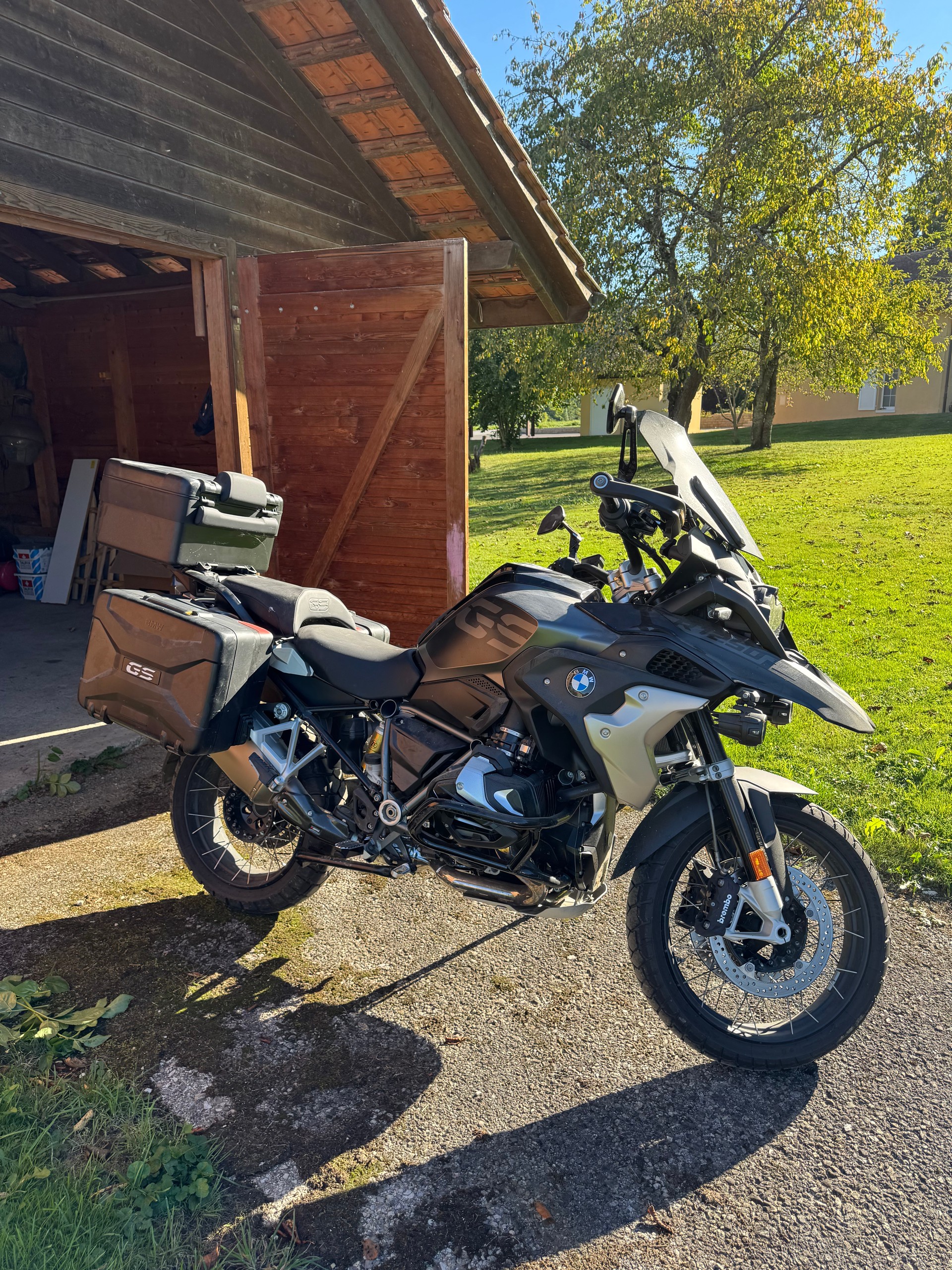 BMW GS Triple Black-image-1