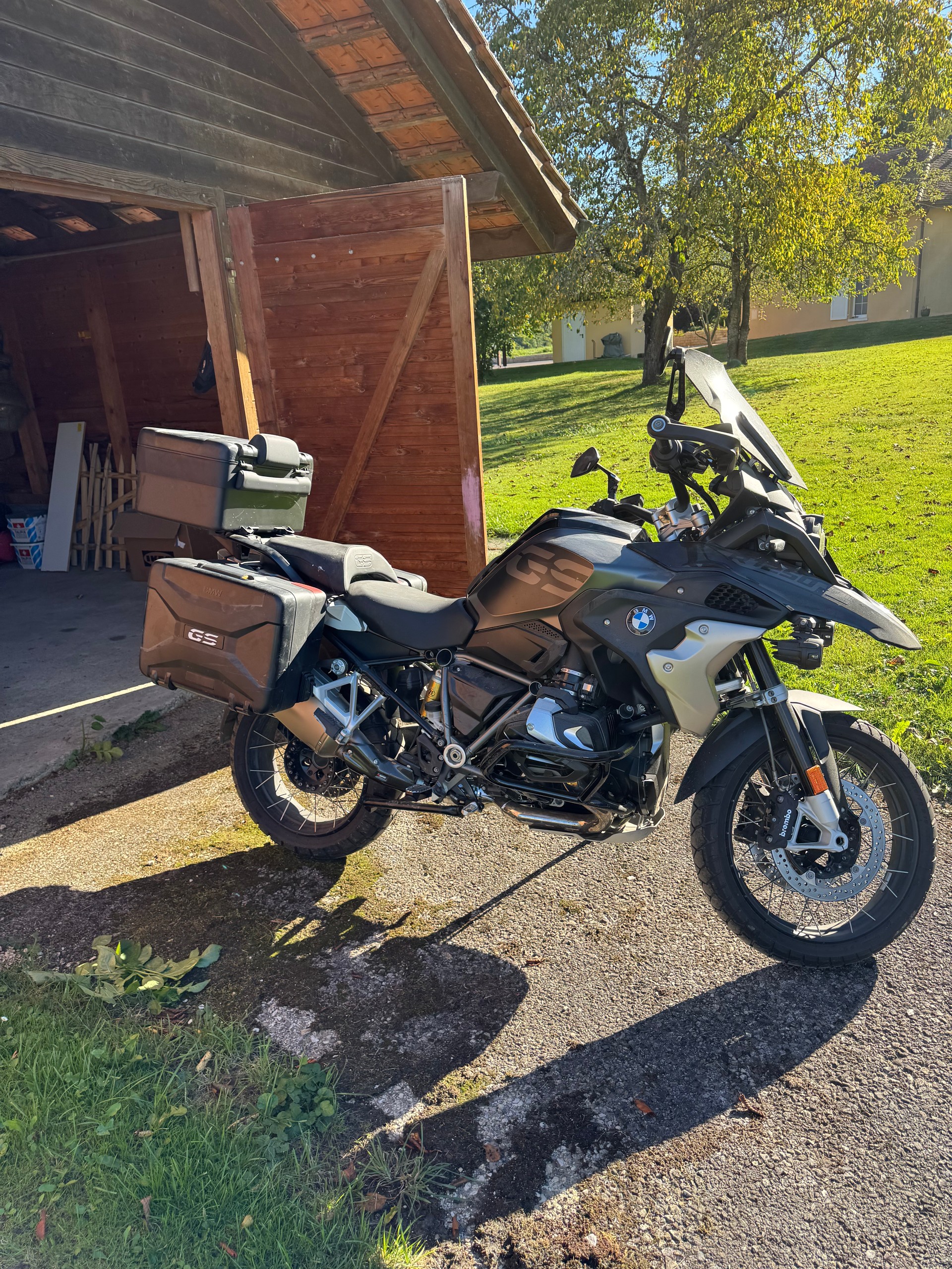 BMW GS Triple Black-image-0