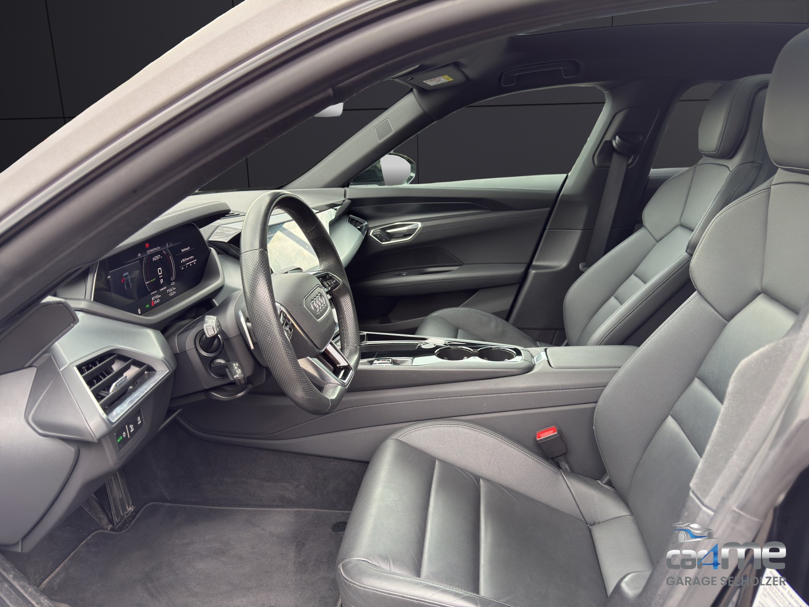 AUDI e-tron GT quattro-image-9