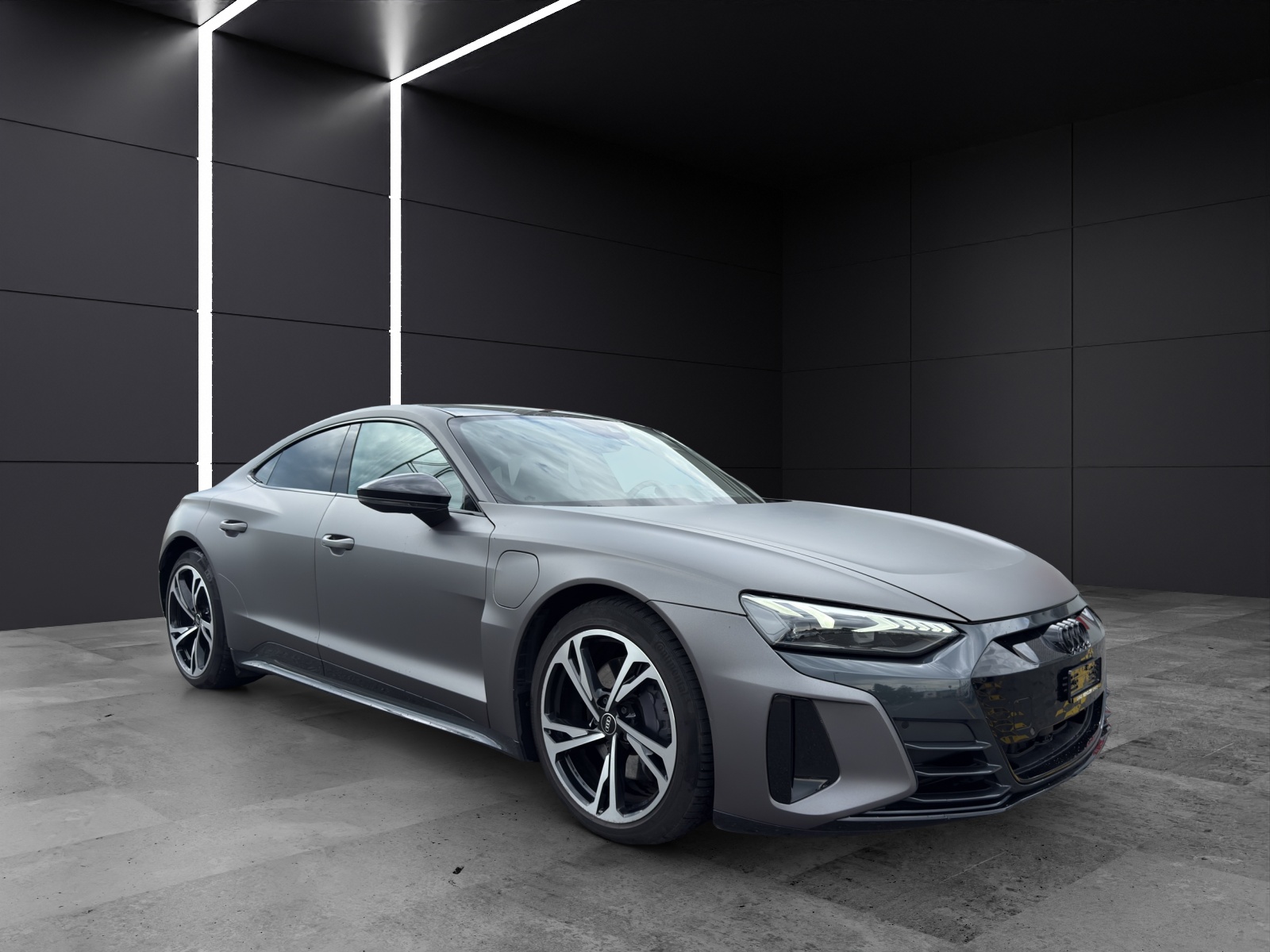 AUDI e-tron GT quattro-image-7