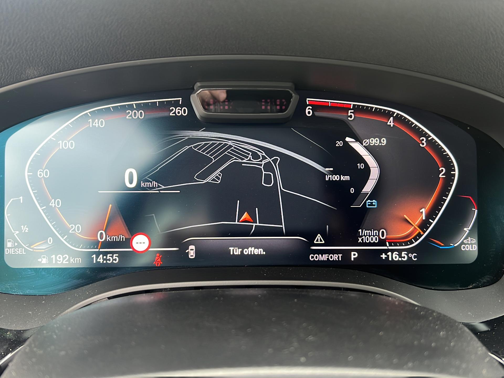 BMW 530d xDrive Touring-image-9