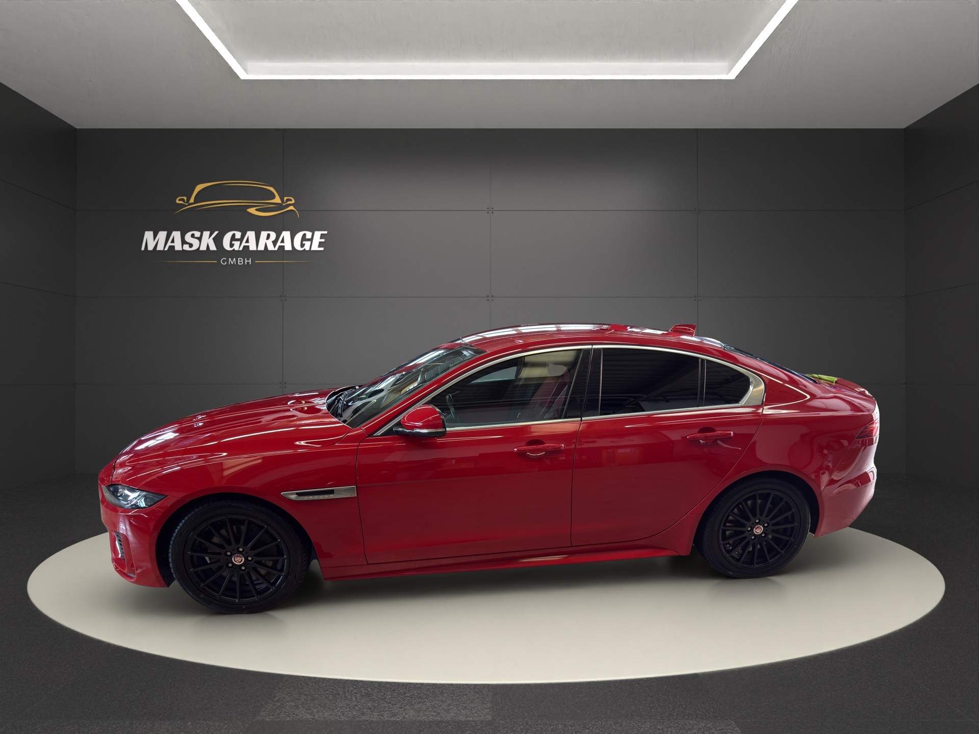 JAGUAR XE 2.0 R-Dynamic SE P250 RWD Automat-image-4
