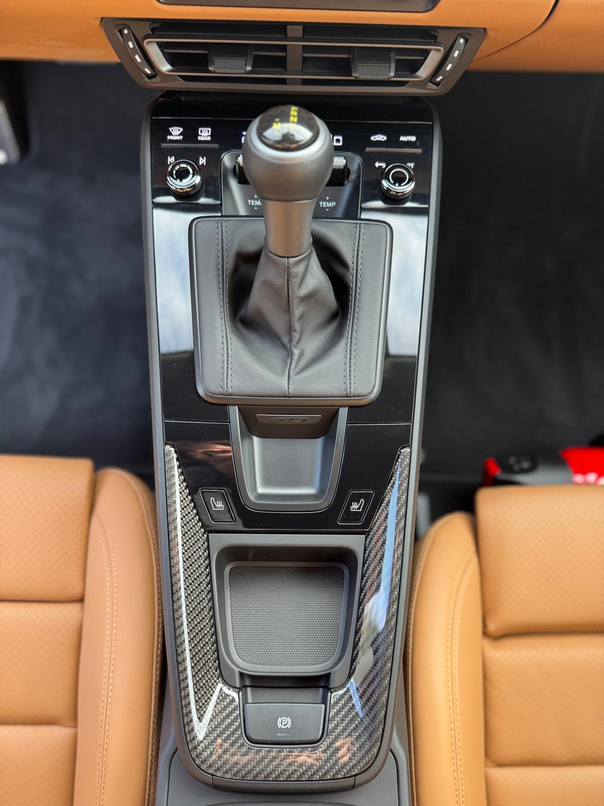 PORSCHE 911 GT3 Touring PDK-image-20